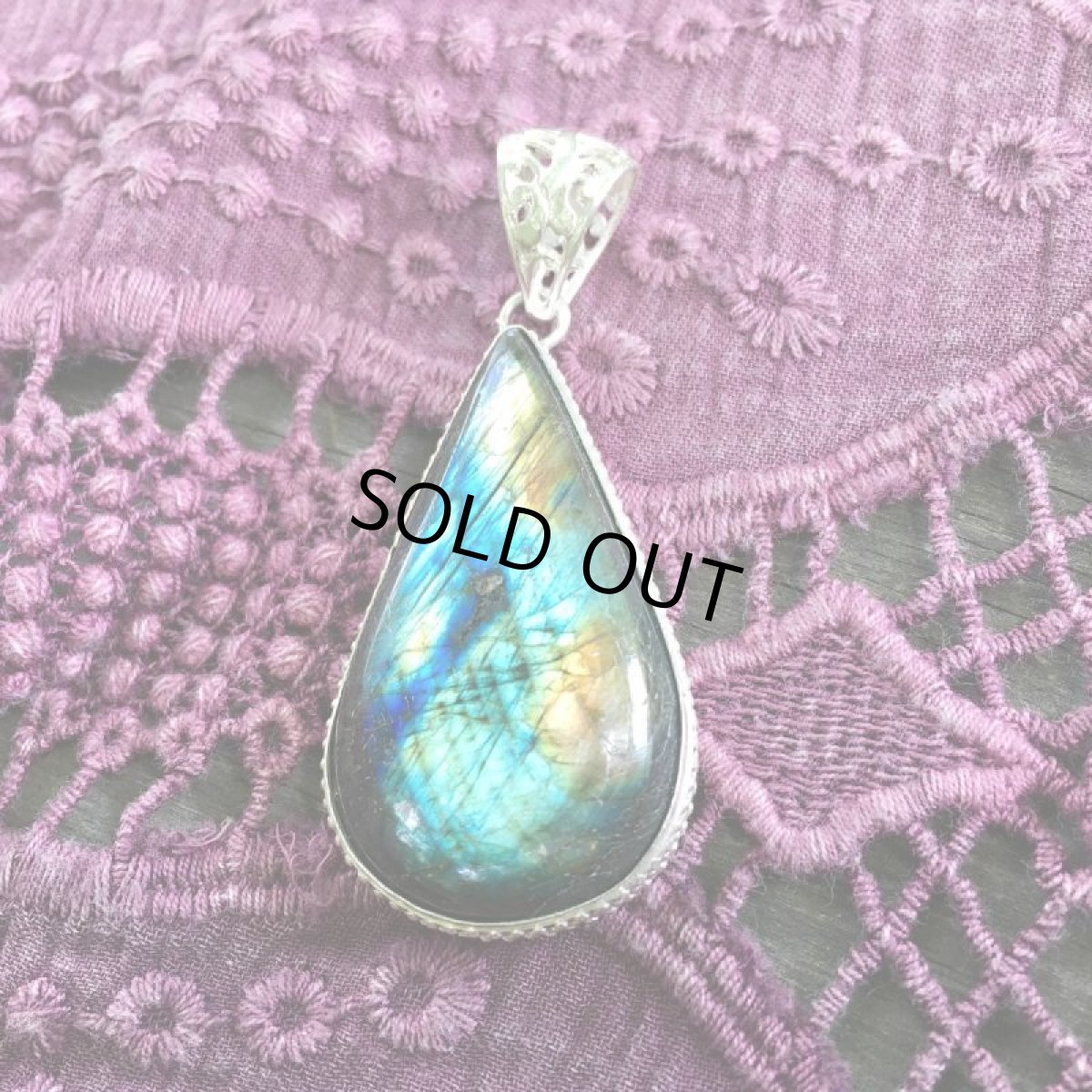 画像4: 1点物ラブラドライト ペンダント★神秘的ブルー・オレンジ・ゴールドの閃光★大ぶりビッグサイズ (4)