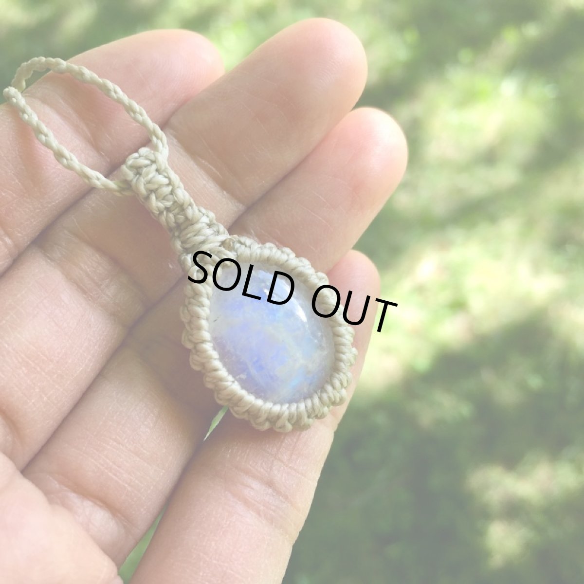 画像18: 1点物ハイクオリティ　ブルームーンストーン　ペンダント★シンプルネックレス★マクラメ石留め石包み★ハンドメイド★天然石パワーストーン (18)