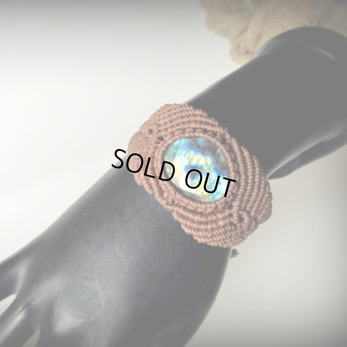 画像7: 神秘的シラー上質オーロラ色ラブラドライト天然石ブレスレット/バングル*マクラメ*パワーストーン (7)