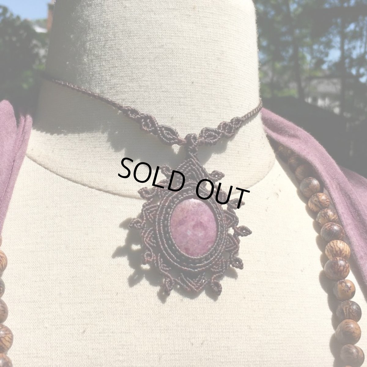 画像7: １点物　高品質　アフリカ産　天然ルビー＆ロードナイト ネックレス*ペンダント*曼荼羅デザイン*マクラメアクセサリー*天然石パワーストーン (7)