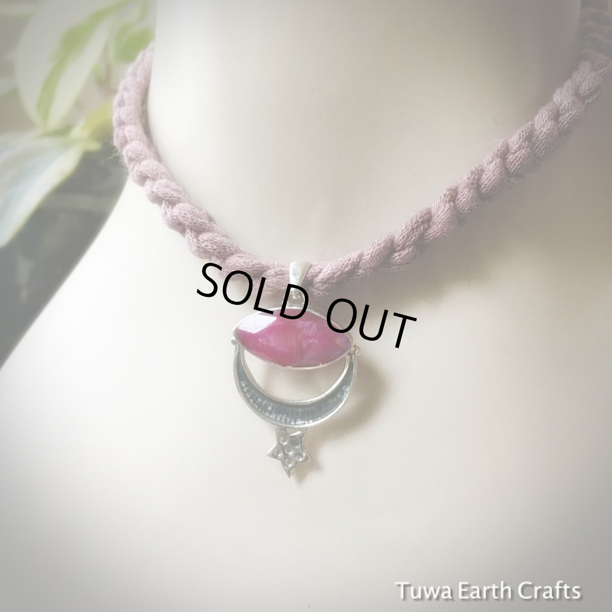 画像4: 1点もの天然ルビー(ファセテッド)ペンダントトップ★月と星デザイン★貴石 (4)