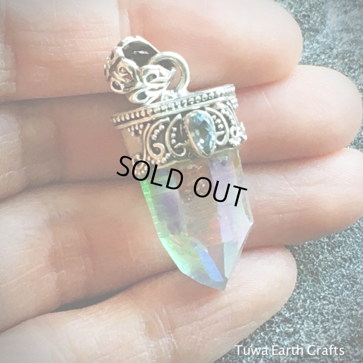 画像16: 1点物 オーロラ色　高品質エンジェルオーラ&ブルートパーズ　ペンダントトップ*タイムリンク水晶ポイント*ヒーリングクリスタル (16)