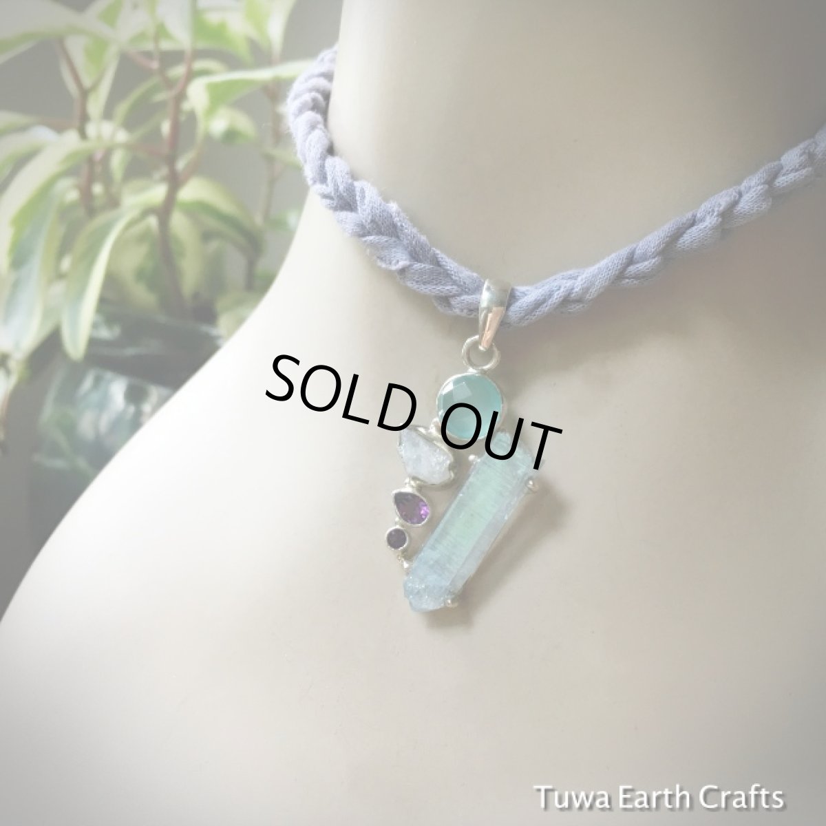 画像6: 【オーラの浄化・自己表現力アップ・良運を引き寄せる】1点物 アクアオーラ ペンダント with レインボームーンストーン原石&アクアカルセドニー&アメジスト スターリングシルバー ヒーリングジュエリー (6)