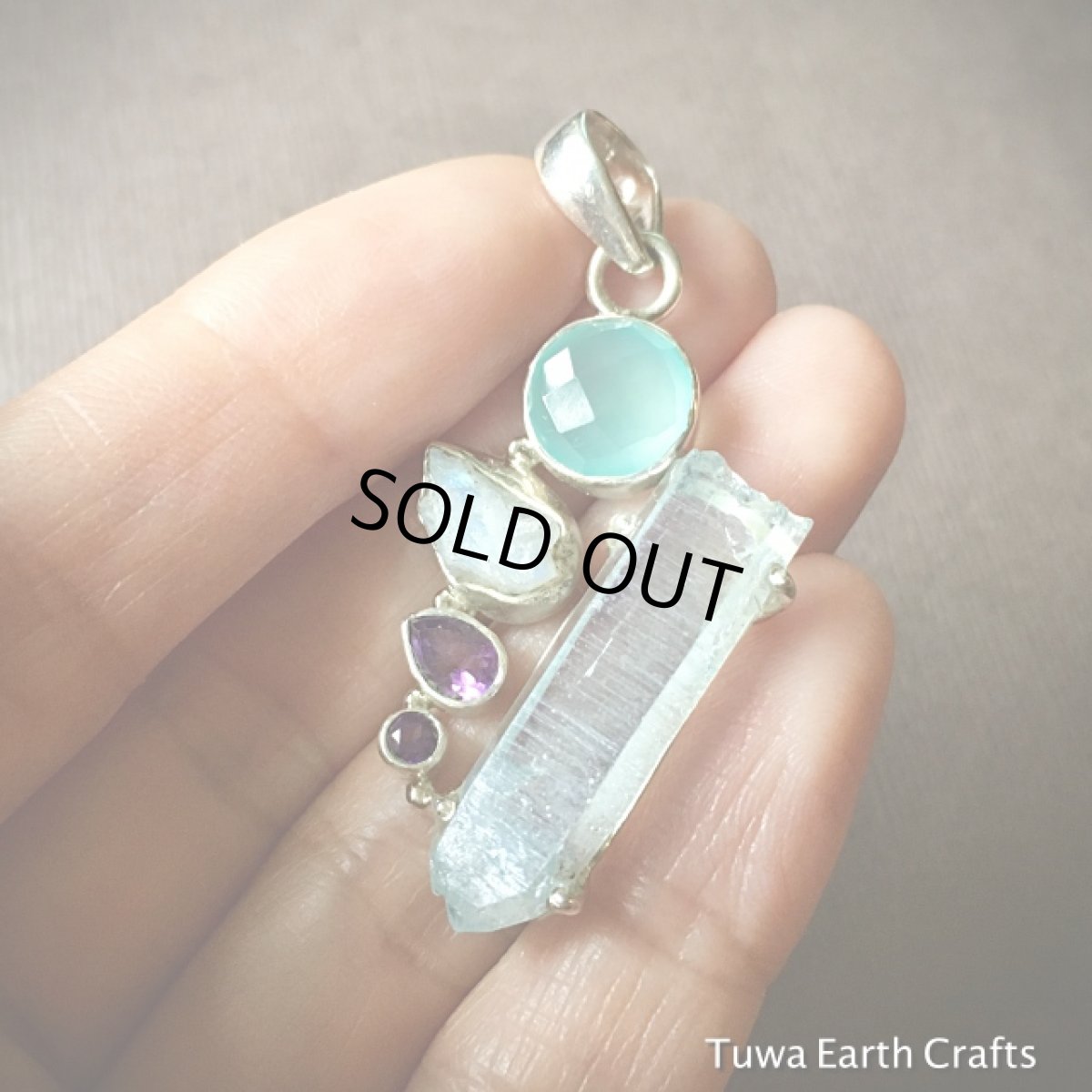 画像4: 【オーラの浄化・自己表現力アップ・良運を引き寄せる】1点物 アクアオーラ ペンダント with レインボームーンストーン原石&アクアカルセドニー&アメジスト スターリングシルバー ヒーリングジュエリー (4)