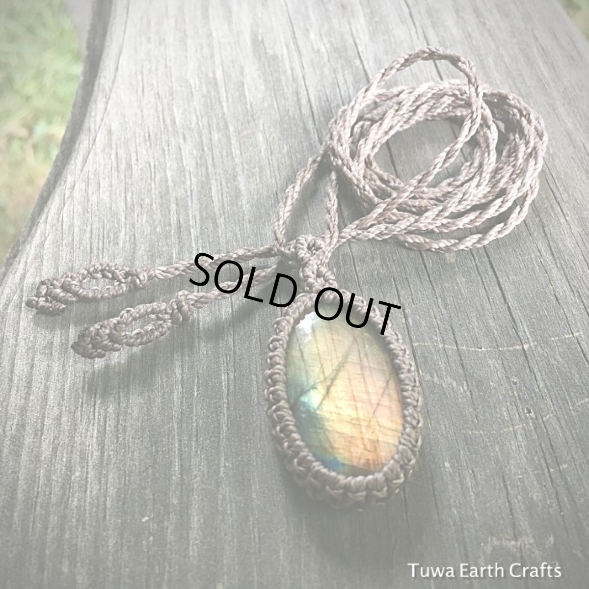 画像12: １点物　夕焼け色　オレンジ・ピンク・ゴールド・ブルー♪　ラブラドライト　ペンダント/ネックレス*シンプル*石留めマクラメ*天然石パワーストーン (12)