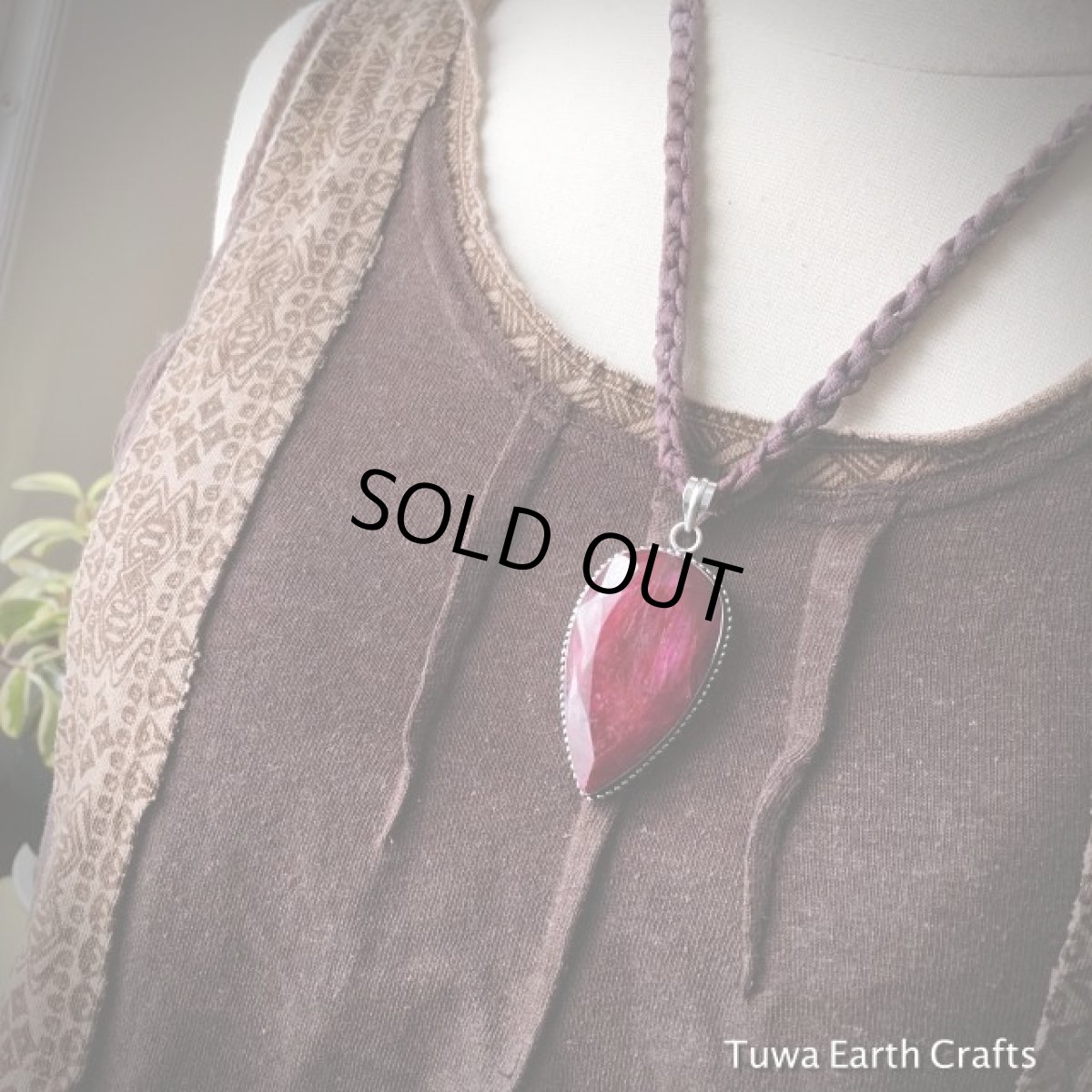 画像11: 【行動力アップの石】全長6.4cm大ぶり天然ルビー ペンダントトップ★シルバー★貴石★天然石パワーストーンアクセサリー (11)