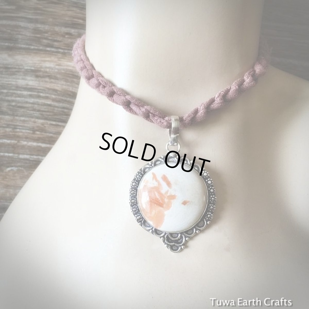 画像5: 【浄化・ヒーリング・瞑想】大ぶり　スコレサイト　スコレス沸石　まんまる満月型　ペンダントトップ　スティルバイト入り*1点物パワーストーン天然石アクセサリー (5)