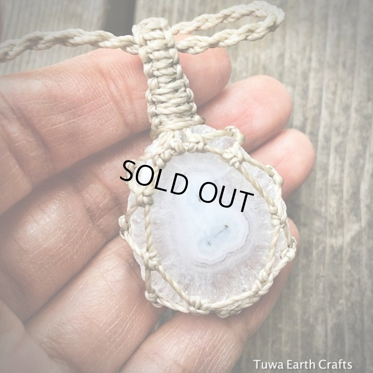 画像2: 【魔除け・邪気払い】高品質ソーラークォーツ　ペンダント/ネックレス　1点物★原石＊スピリチュアル＊シンプルマクラメ編みアクセサリー＊天然石パワーストーン (2)