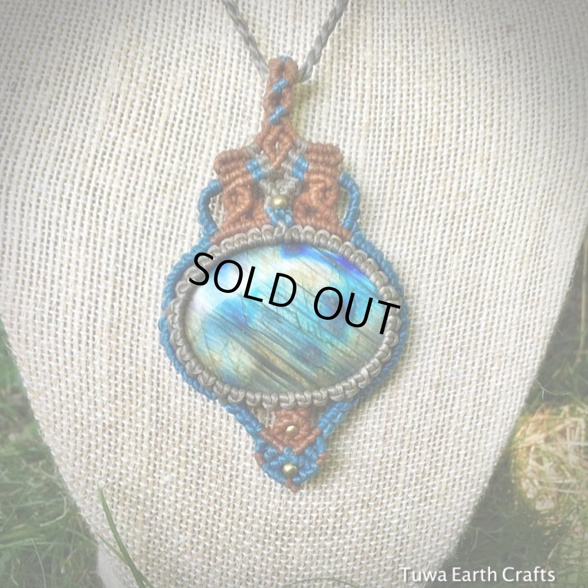 画像8: 【夢の実現をサポート】高品質ブルー・ゴールド大ぶりラブラドライト　ネックレス*1点物マクラメ編みジュエリー　天然石パワーストーンアクセサリー (8)