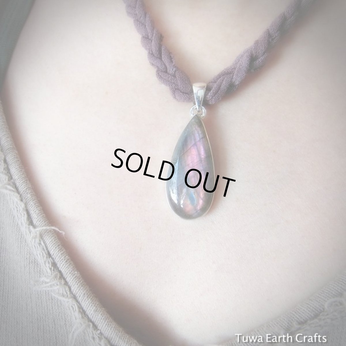 画像4: 【レア1点物♪】パープル〜ピンク　オーロラ色ラブラドライト　ペンダントトップ★スターリングシルバー天然石パワーストーン アクセサリー (4)