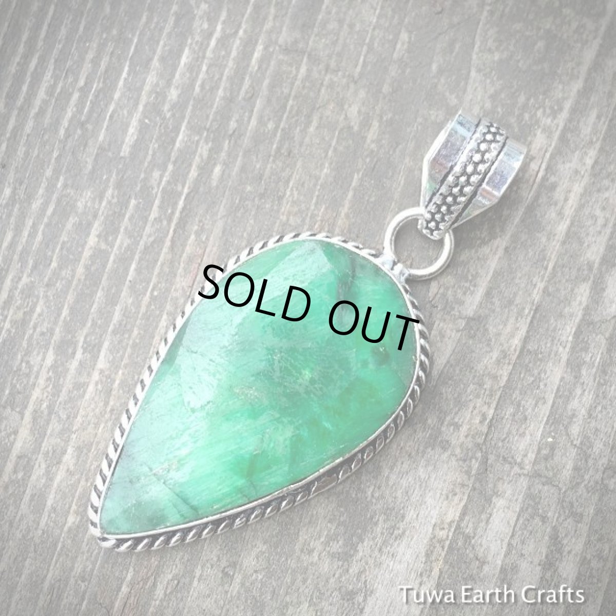 画像15: 大ぶり★コロンビア産 天然エメラルド ペンダントトップ*きらきらカット入り*シルバー (15)