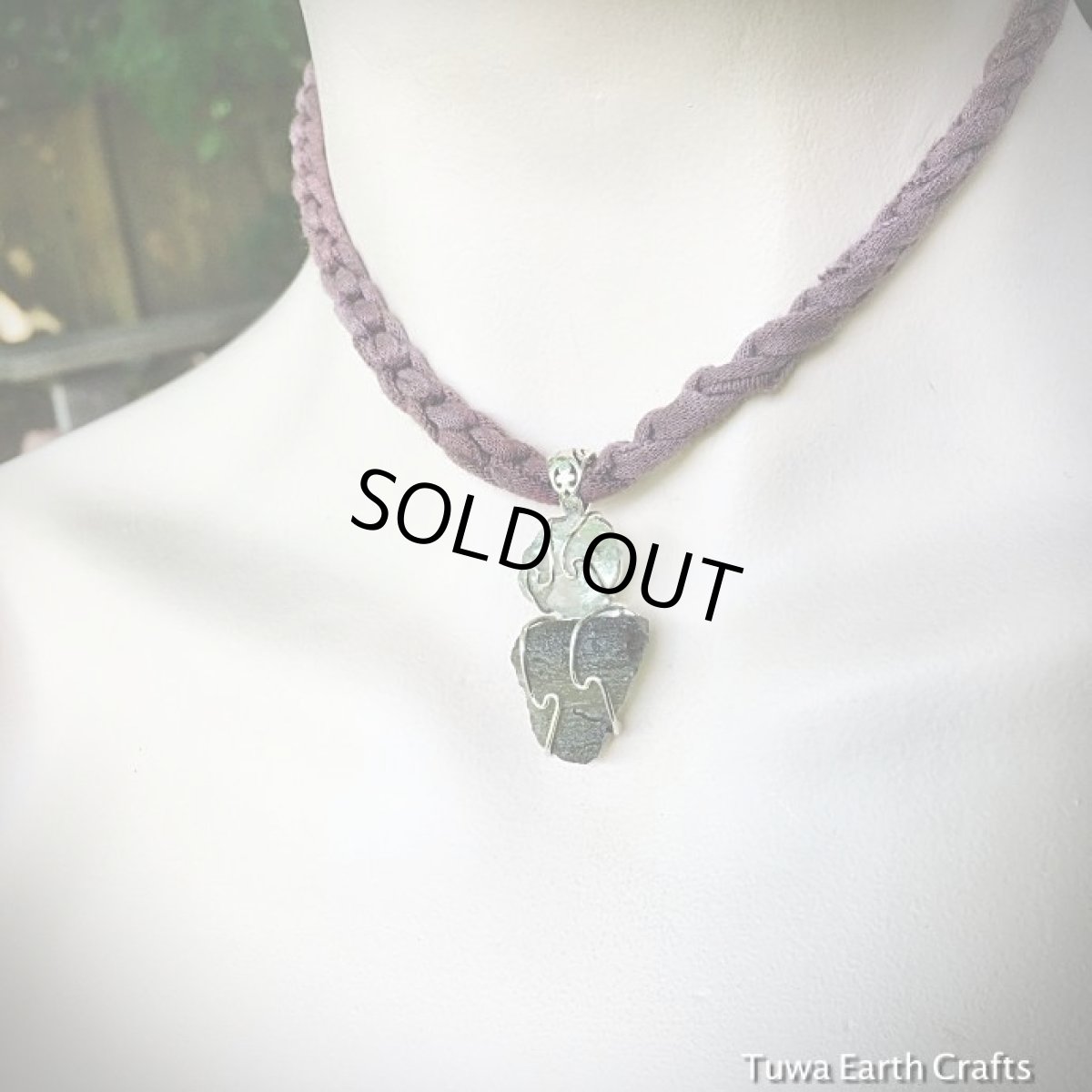 画像9: 宇宙から来たレア希少石　高品質　隕石モルダバイト＆アクアマリン原石ペンダントトップ★シルバー925　天然石　パワーストーン　ジュエリー　3月誕生石 (9)