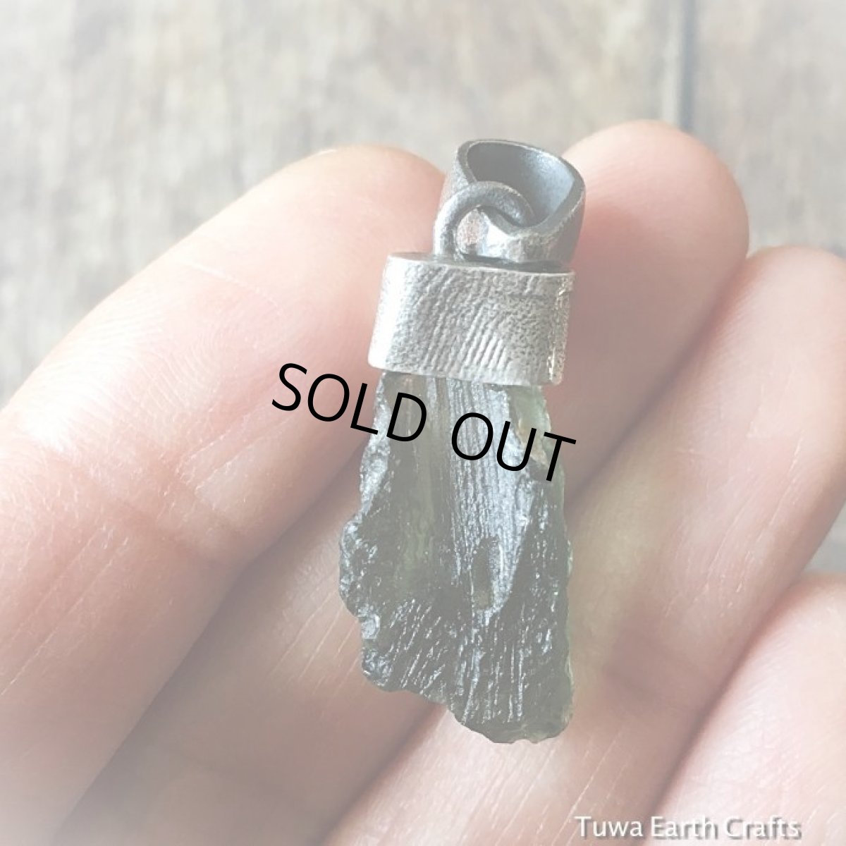 画像14: １点物 モルダバイト原石＆ハーキマーダイヤモンド　ペンダントトップ ヒーリングストーン  鉱物・ミネラル スターリングシルバー (14)