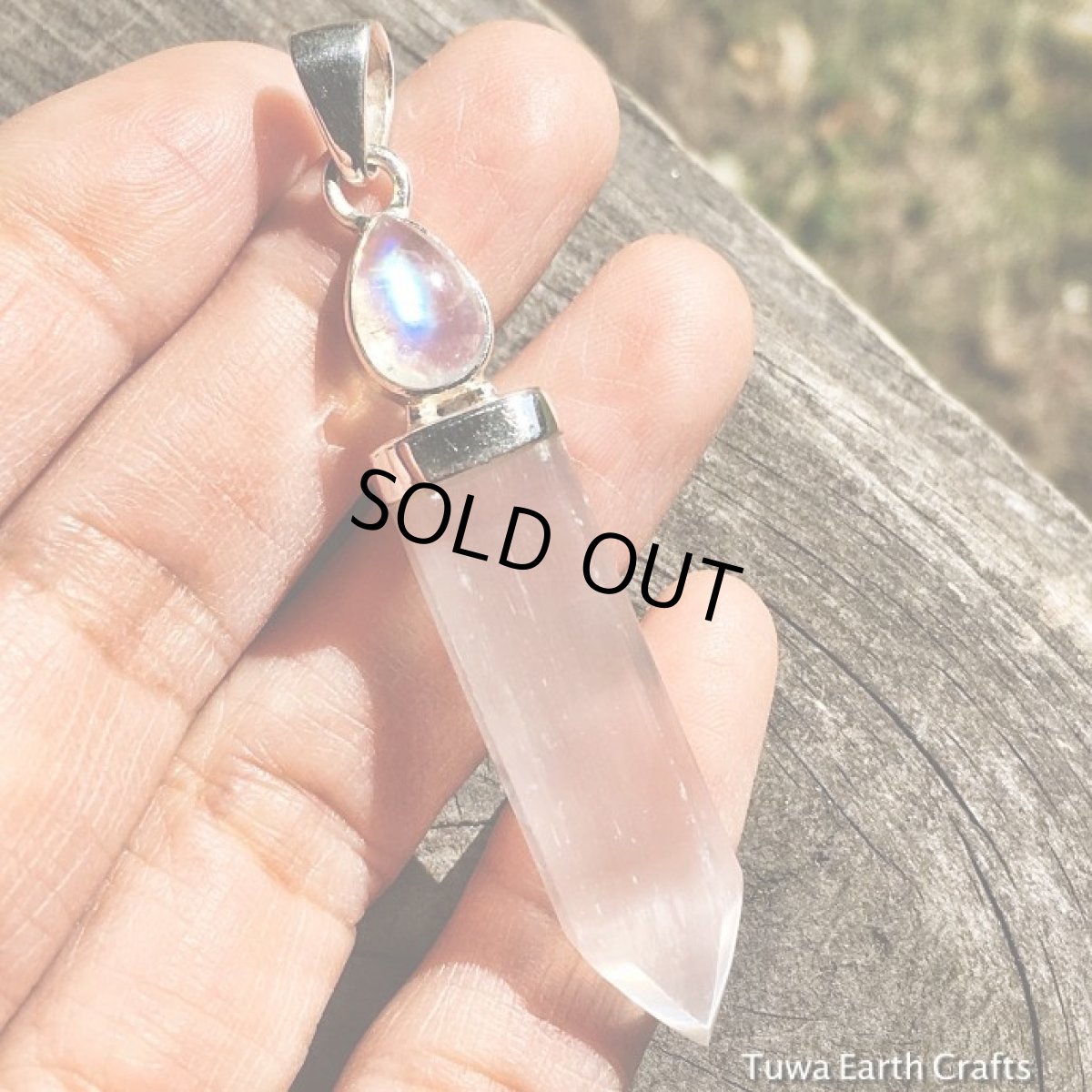 画像3: 【癒しの石】1点物大ぶり高品質セレナイトポイント＆宝石質レインボームーンストーン　ペンダントトップ★スターリングシルバー★ヒーリングストーン (3)