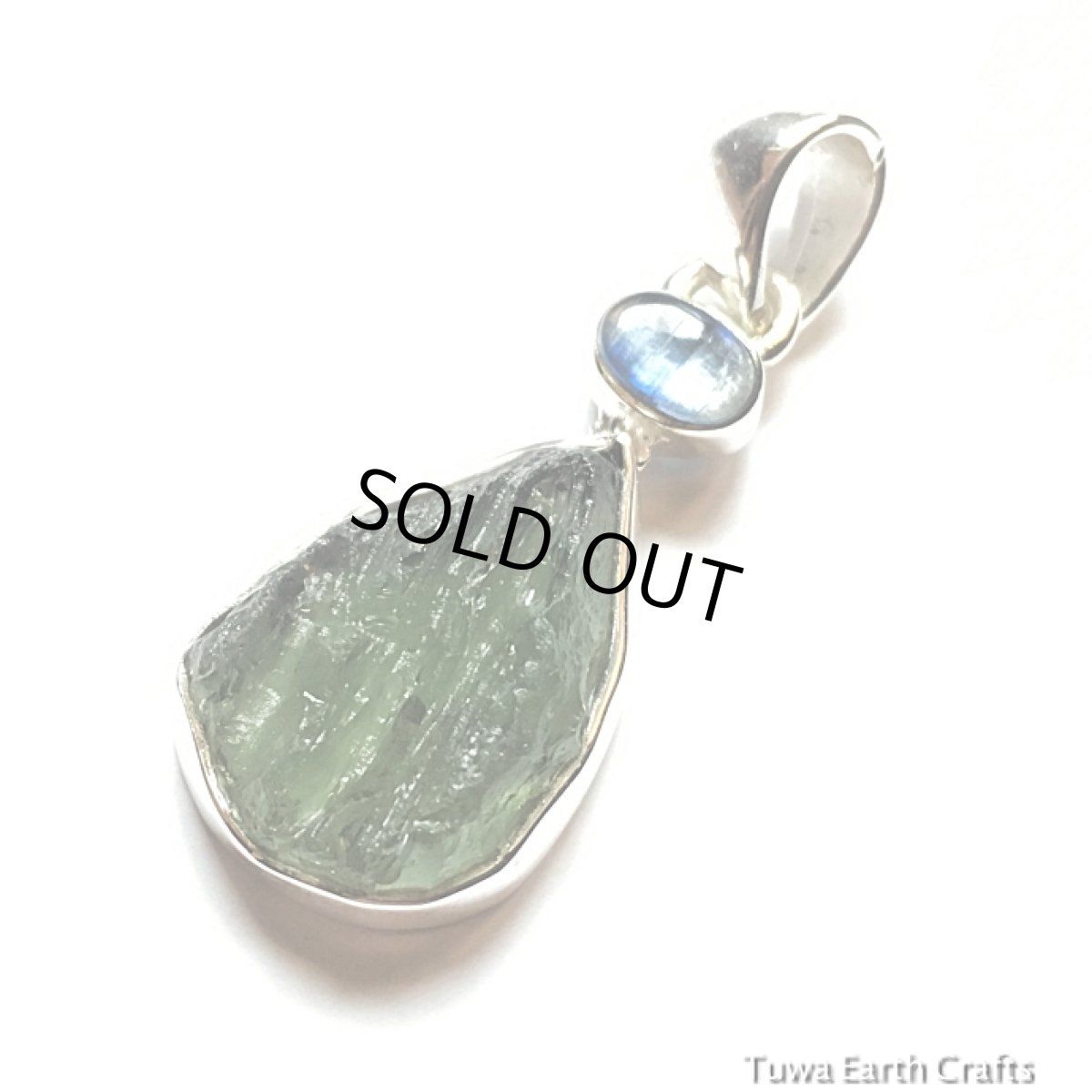 画像19: 1点物 高品質モルダバイト原石＆カイヤナイト ペンダントトップ ヒーリングストーン  鉱物・ミネラル スターリングシルバー パワーストーン天然石アクセサリー ヒーリングストーンジュエリー (19)