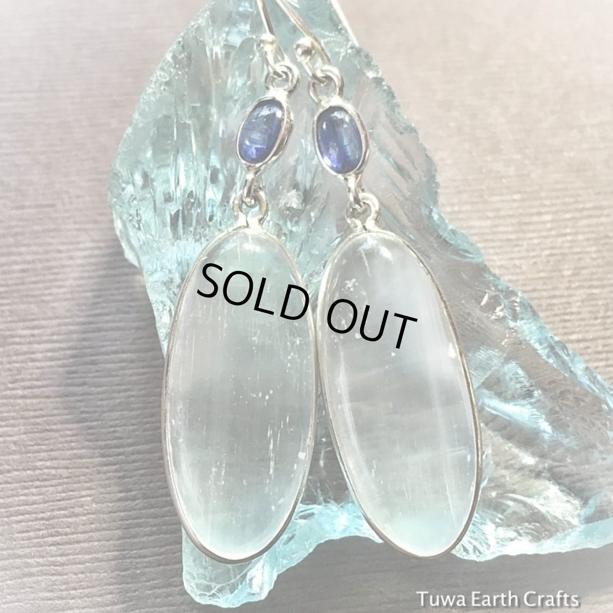 画像10: 虹入り♪ 1点物大ぶり高品質セレナイト＆ブラジル産宝石質カイヤナイト ピアス★スターリングシルバー★ヒーリングストーン (10)