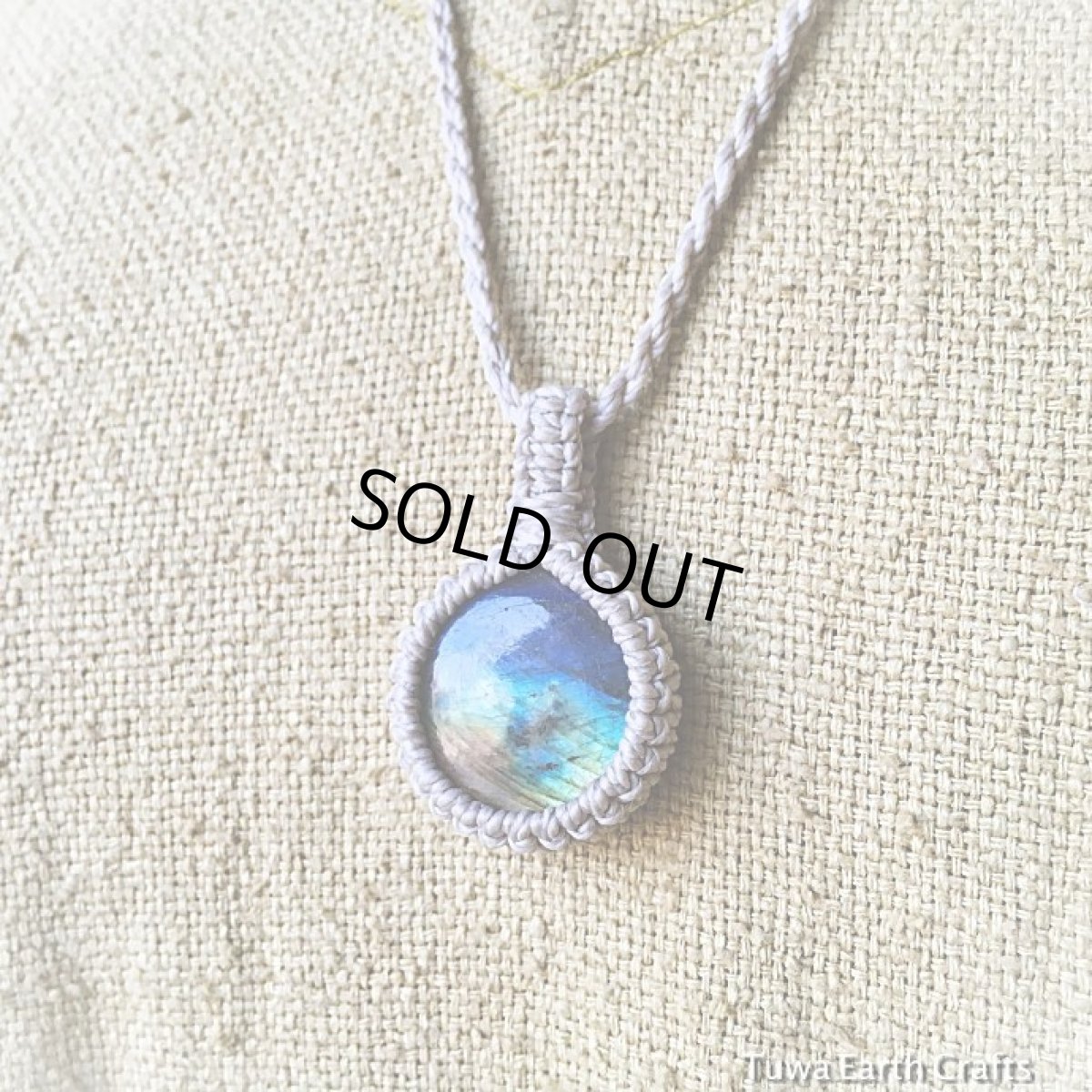 画像14: 【夢の実現をサポート】オーロラ色　神秘的シラー♪ 満月型ラブラドライト　ペンダント/ネックレス*ブルーグリーン系ラブラドレッセンス*シンプル*マクラメ*天然石パワーストーンアクセサリー (14)