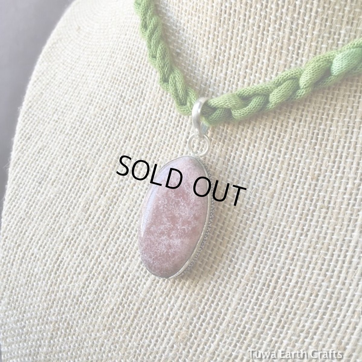 画像15: 【邪気払い・魔除け】1点物　ロードナイト　ペンダントトップ　ヒーリングストーン　ネイティブアメリカン (15)