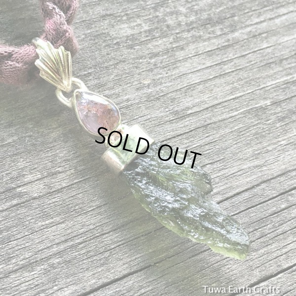 画像5: 【開運・夢の実現・ヒーリング】宇宙から来た希少石 1点物 モルダバイト原石&スーパーセブン  ペンダントトップ ヒーリングストーン  鉱物・ミネラル スターリングシルバー (5)