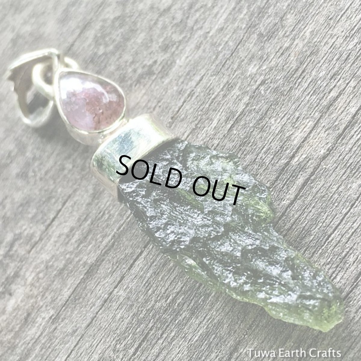 画像8: 【開運・夢の実現・ヒーリング】宇宙から来た希少石 1点物 モルダバイト原石&スーパーセブン  ペンダントトップ ヒーリングストーン  鉱物・ミネラル スターリングシルバー (8)