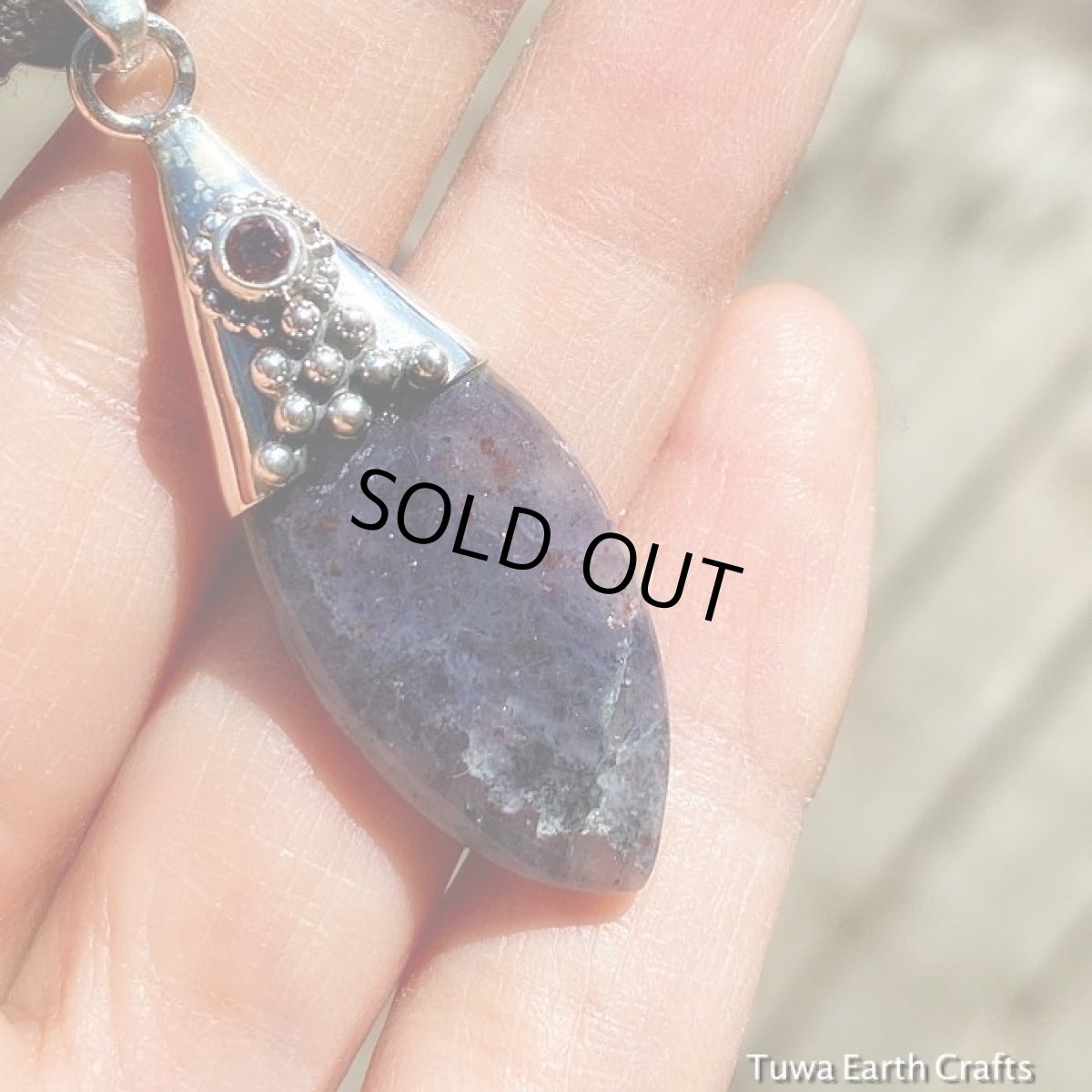 画像3: 銀河色♪ アイオライトサンストーン&ガーネット  ペンダントトップ★ヒーリングストーン　アクセサリー　スターリングシルバー (3)