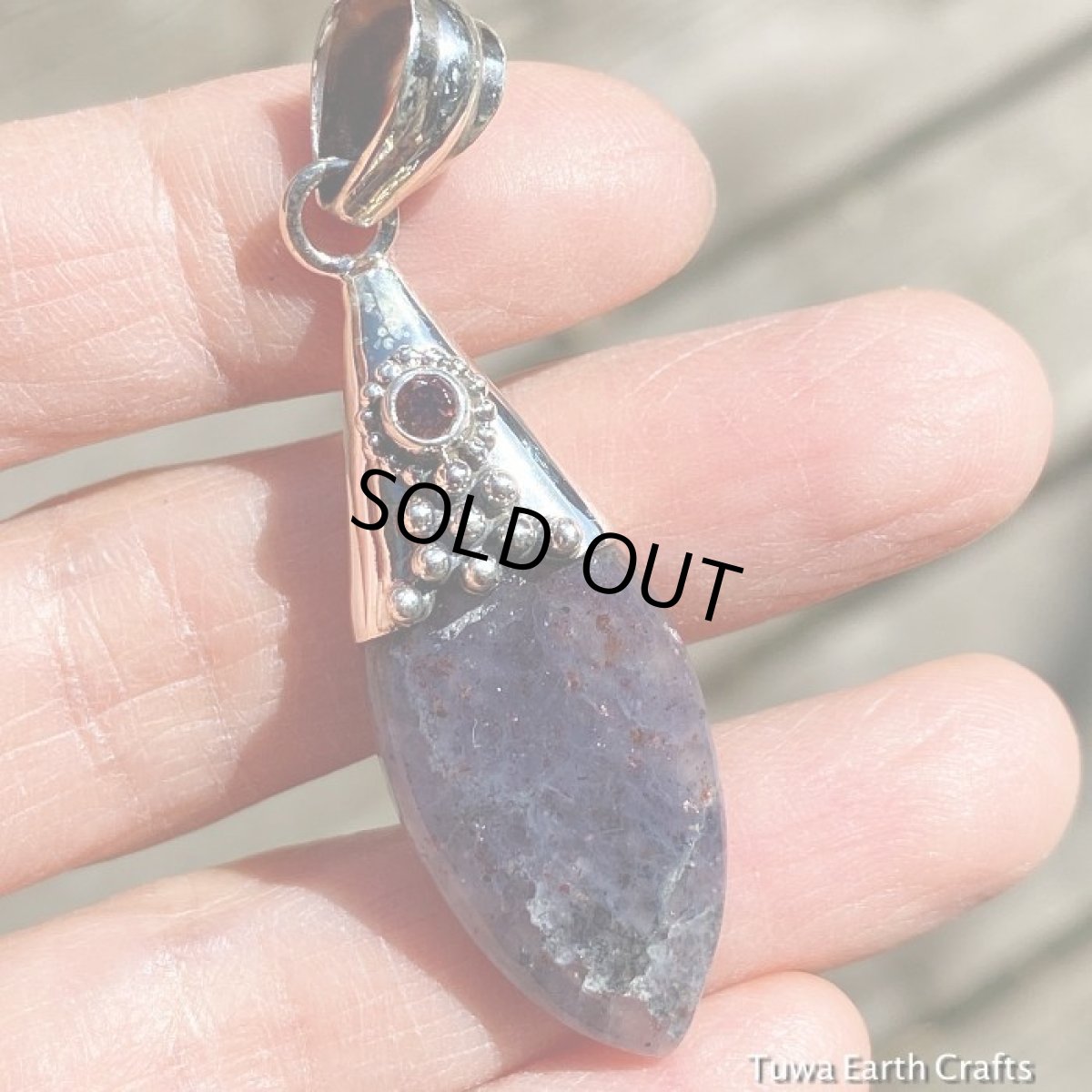 画像11: 銀河色♪ アイオライトサンストーン&ガーネット  ペンダントトップ★ヒーリングストーン　アクセサリー　スターリングシルバー (11)