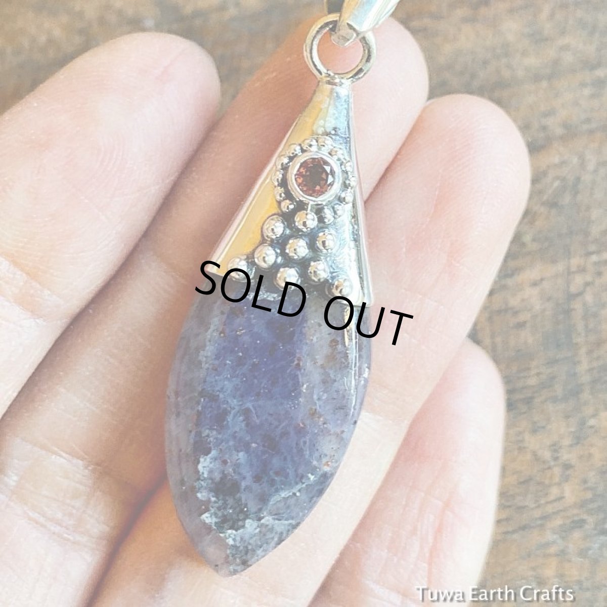 画像12: 銀河色♪ アイオライトサンストーン&ガーネット  ペンダントトップ★ヒーリングストーン　アクセサリー　スターリングシルバー (12)