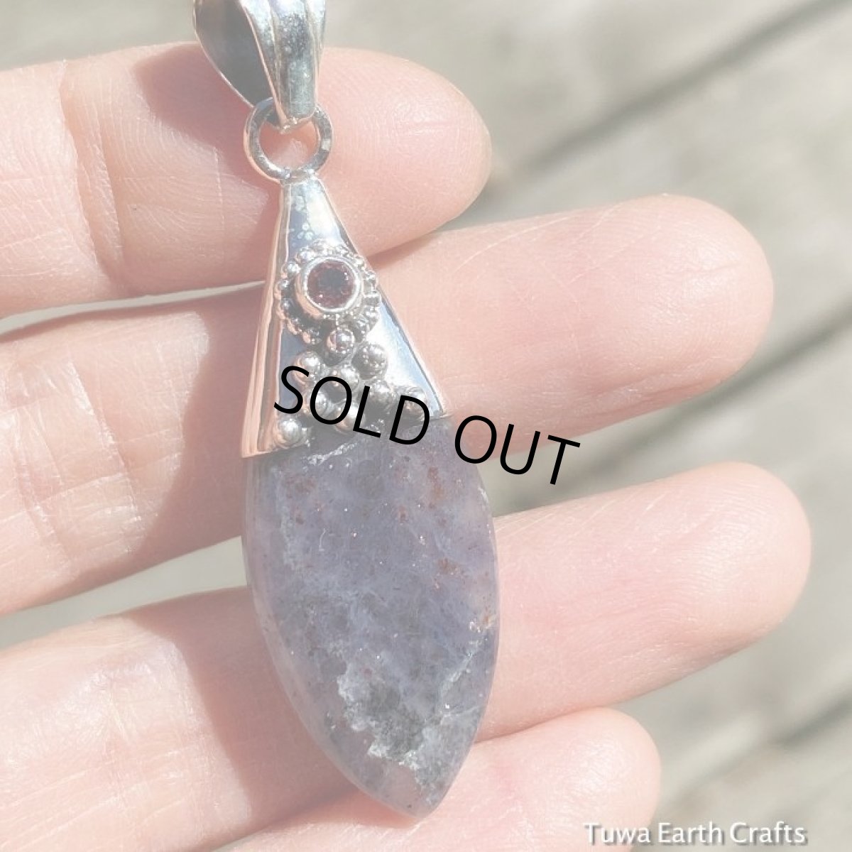 画像9: 銀河色♪ アイオライトサンストーン&ガーネット  ペンダントトップ★ヒーリングストーン　アクセサリー　スターリングシルバー (9)