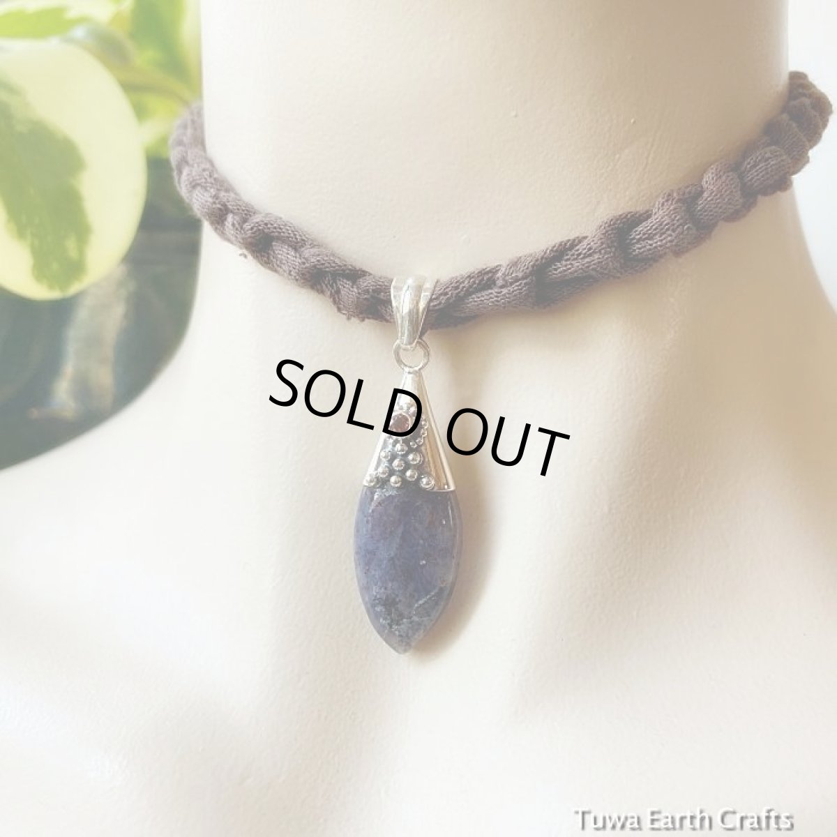 画像7: 銀河色♪ アイオライトサンストーン&ガーネット  ペンダントトップ★ヒーリングストーン　アクセサリー　スターリングシルバー (7)