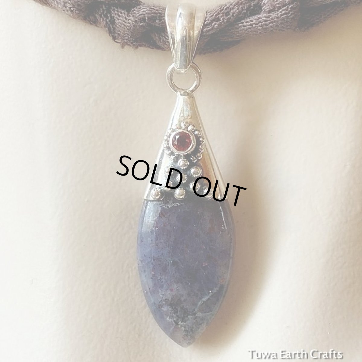 画像5: 銀河色♪ アイオライトサンストーン&ガーネット  ペンダントトップ★ヒーリングストーン　アクセサリー　スターリングシルバー (5)