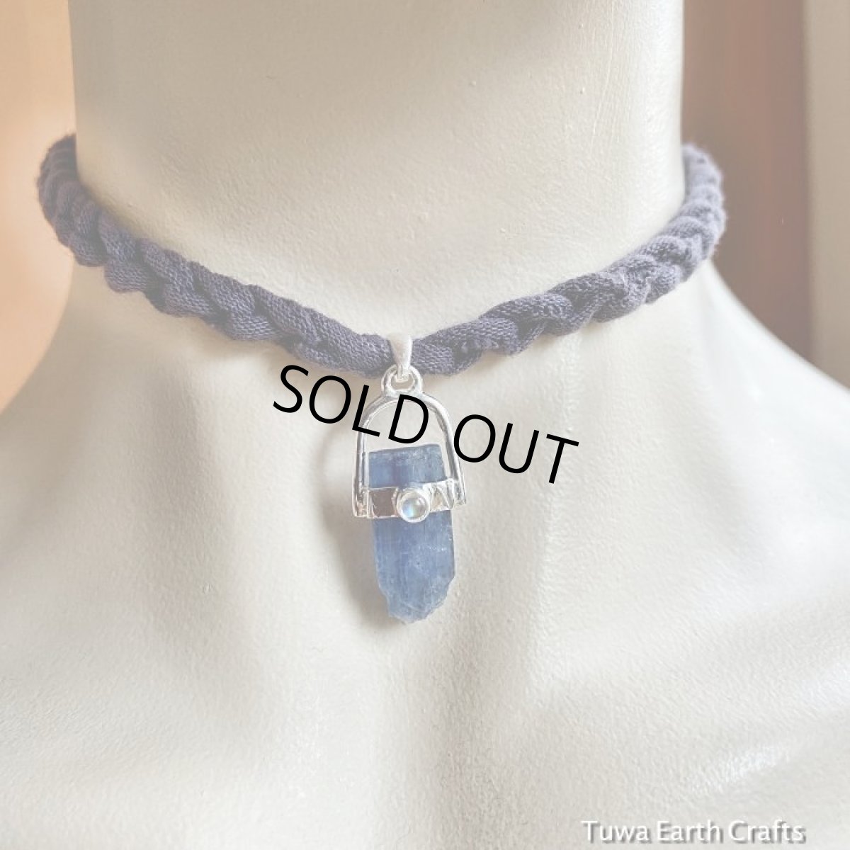 画像9: 1点物　高品質カイヤナイト原石&レインボームーンストーン　　ペンダントトップ★カイアナイト・カヤナイト・藍晶石　スターリングシルバー　ヒーリングストーン  (9)