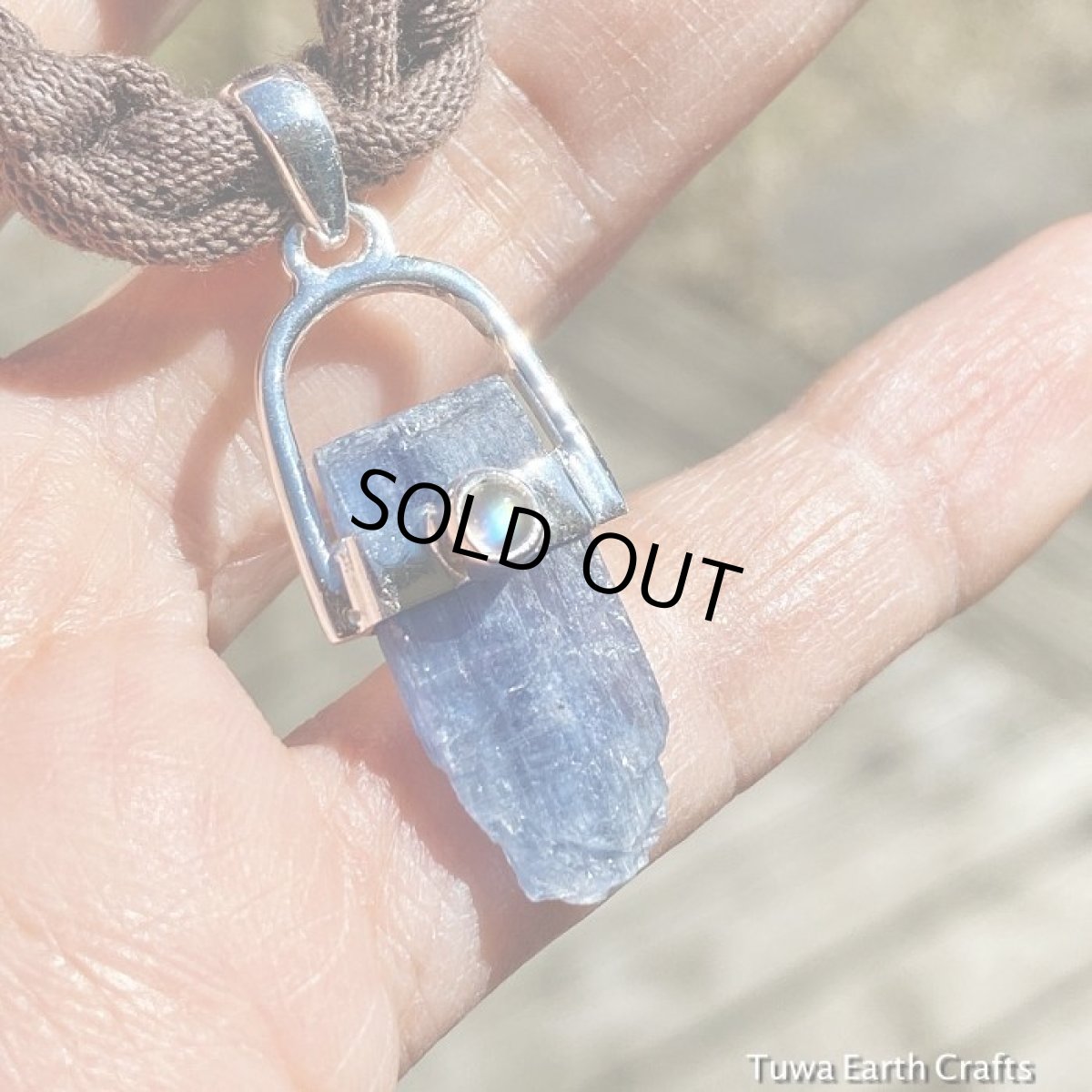 画像12: 1点物　高品質カイヤナイト原石&レインボームーンストーン　　ペンダントトップ★カイアナイト・カヤナイト・藍晶石　スターリングシルバー　ヒーリングストーン  (12)