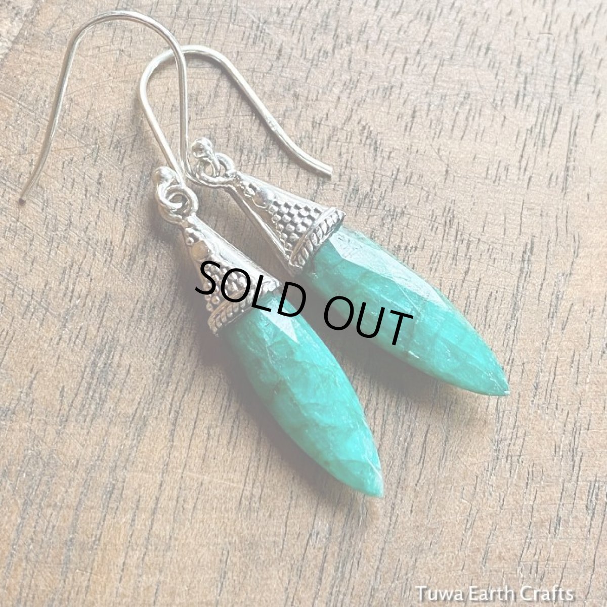 画像2: 1点もの　高品質キラキラ天然エメラルド　ピアス★天然石ジュエリー　ヒーリングストーン アクセサリー (2)