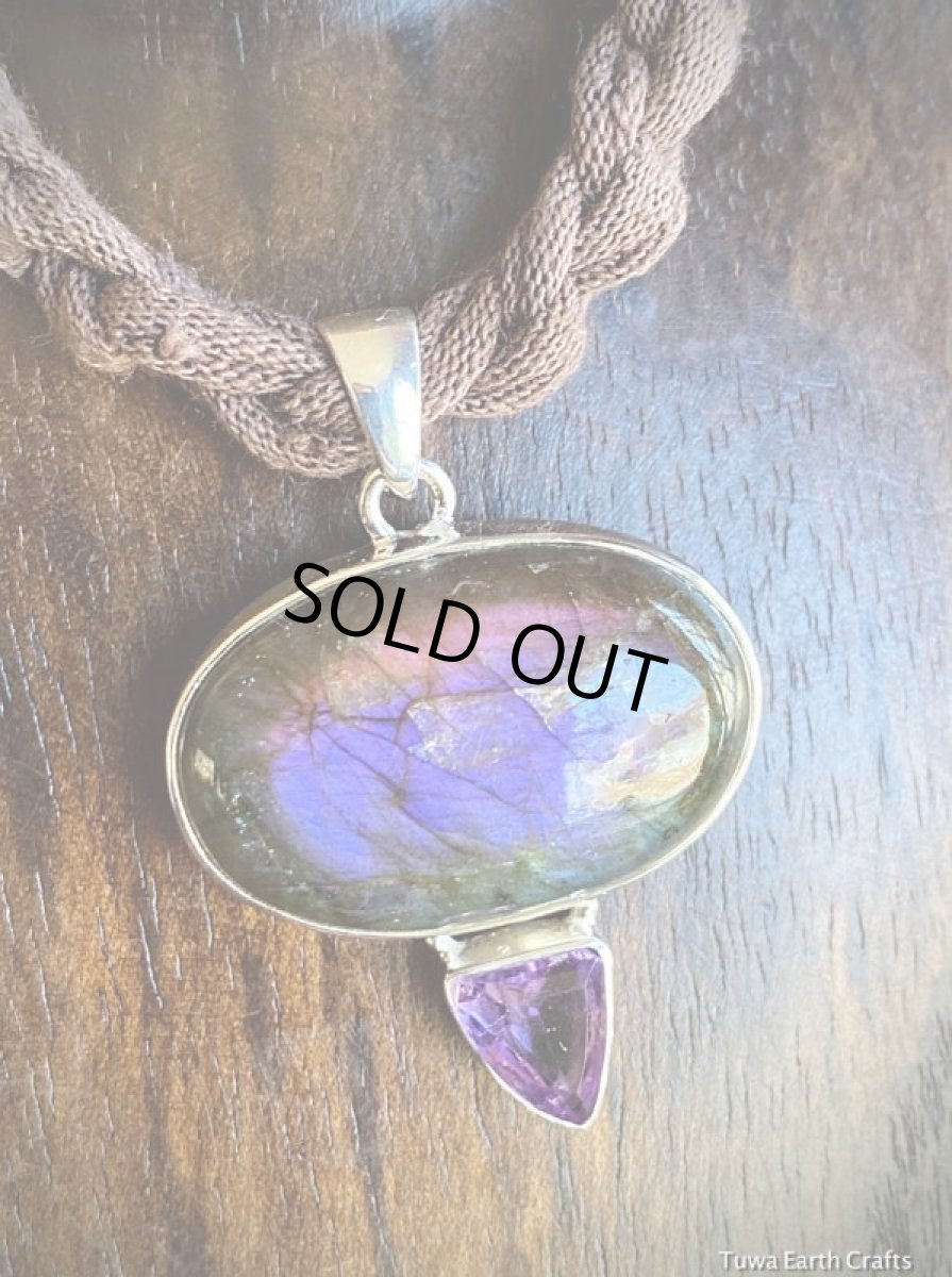 画像13: 1点物　レア希少 パープル・ピンク 大ぶりスペクトロライト（フィンランド産ラブラドライト）&宝石質アメジスト ペンダントトップ★天然石パワーストーンアクセサリー　ヒーリングストーン お守りジュエリー (13)