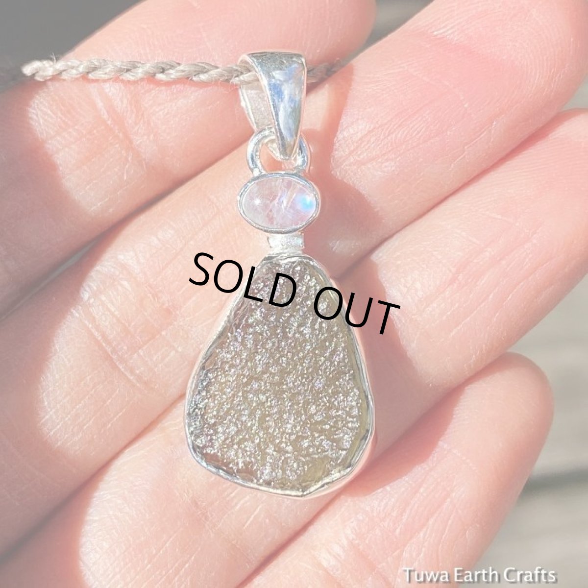 画像13: １点物 宇宙から来たレア希少石　高品質モルダバイト原石＆ブルームーンストーン ペンダントトップ　＊ヒーリングストーン天然石ジュエリーお守りアクセサリー (13)