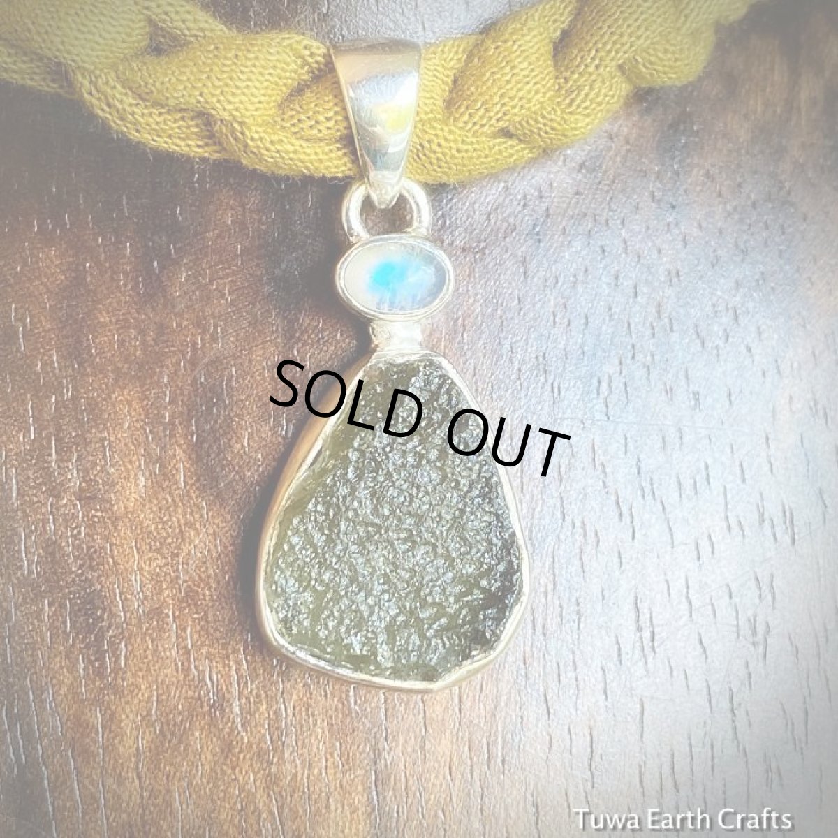 画像12: １点物 宇宙から来たレア希少石　高品質モルダバイト原石＆ブルームーンストーン ペンダントトップ　＊ヒーリングストーン天然石ジュエリーお守りアクセサリー (12)