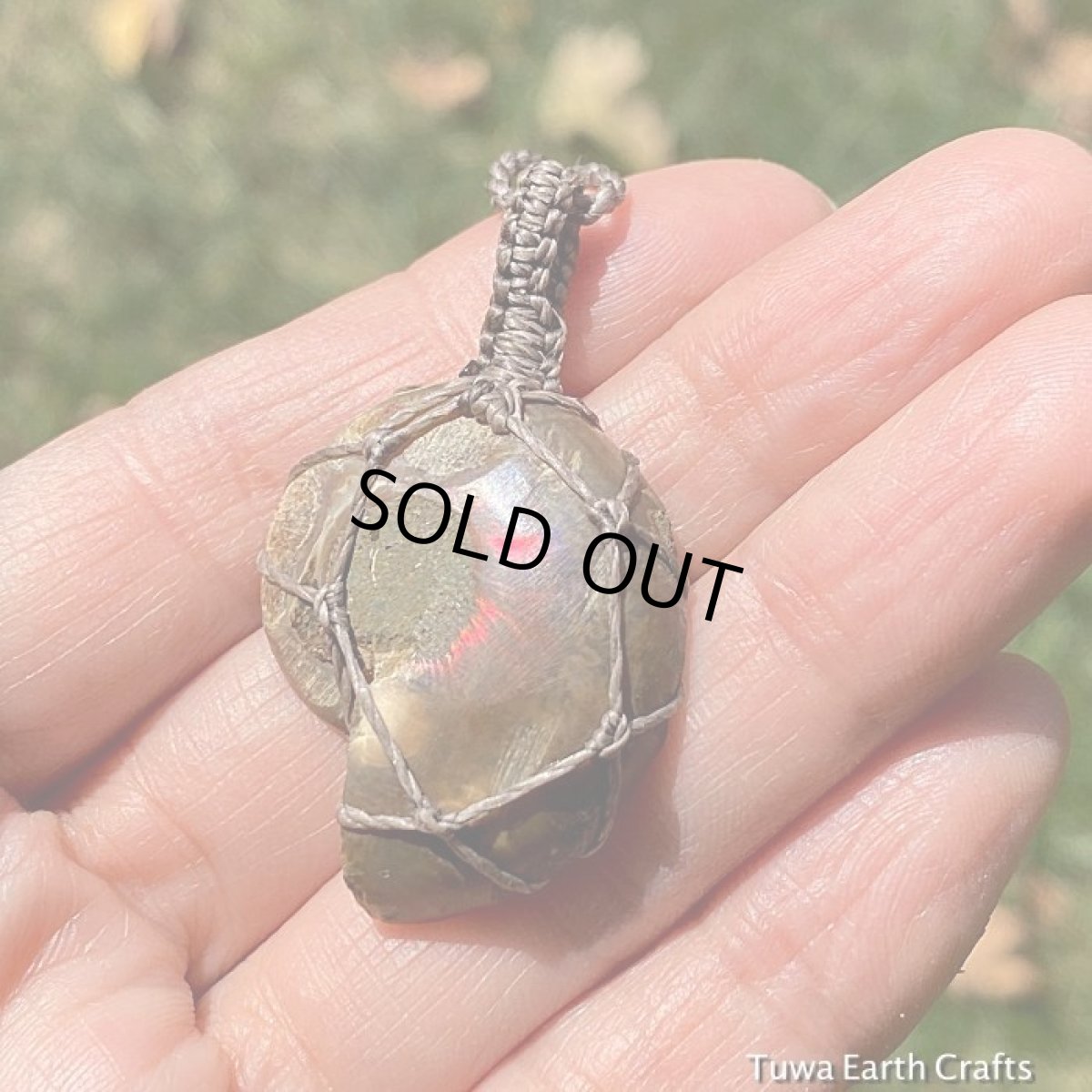 画像2: 【グラウンディング】太古の昔からの贈り物♪ アンモナイト化石シンプルネックレス*天然石お守りネックレス　ヒーリングジュエリー　ハンドメイド　マクラメ (2)