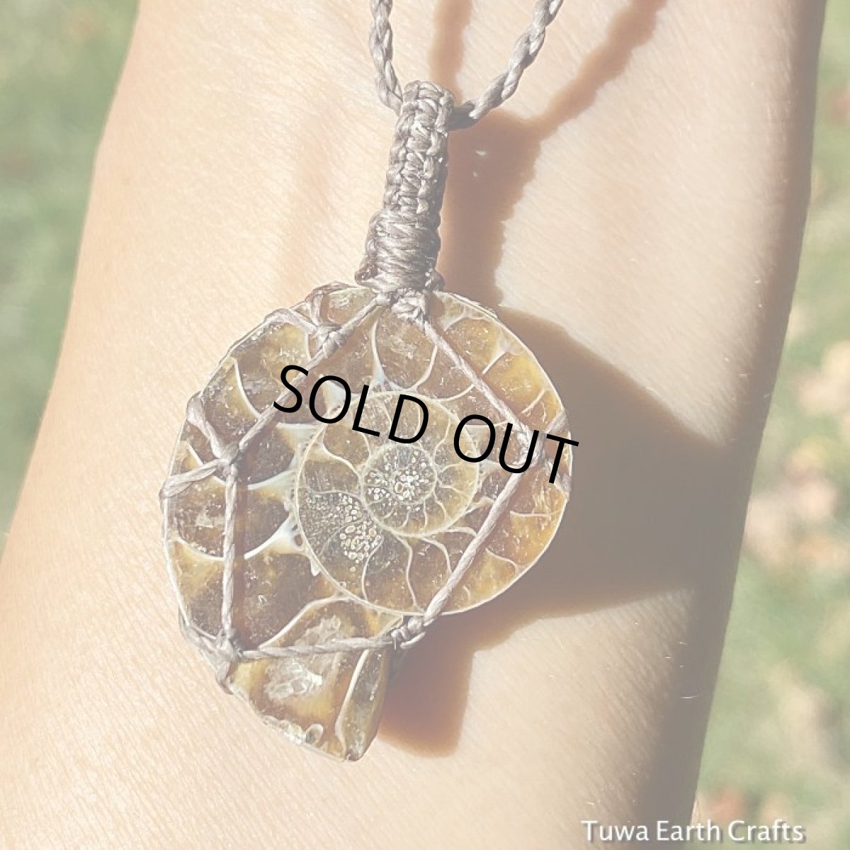 画像4: 【グラウンディング】太古の昔からの贈り物♪ アンモナイト化石シンプルネックレス*天然石お守りネックレス　ヒーリングジュエリー　ハンドメイド　マクラメ (4)