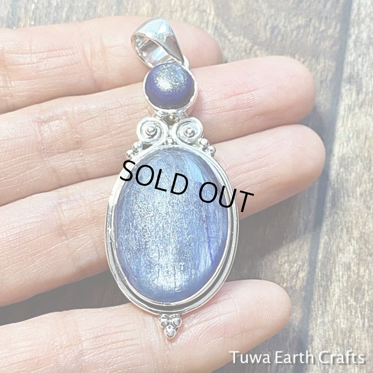 画像3: 【自分らしい生き方をサポート】1点物　大ぶり高品質カイヤナイト＆ラピスラズリ　デザインペンダントトップ★カイアナイト・カヤナイト・藍晶石　ヒーリングストーン天然石ジュエリー　アクセサリー  (3)