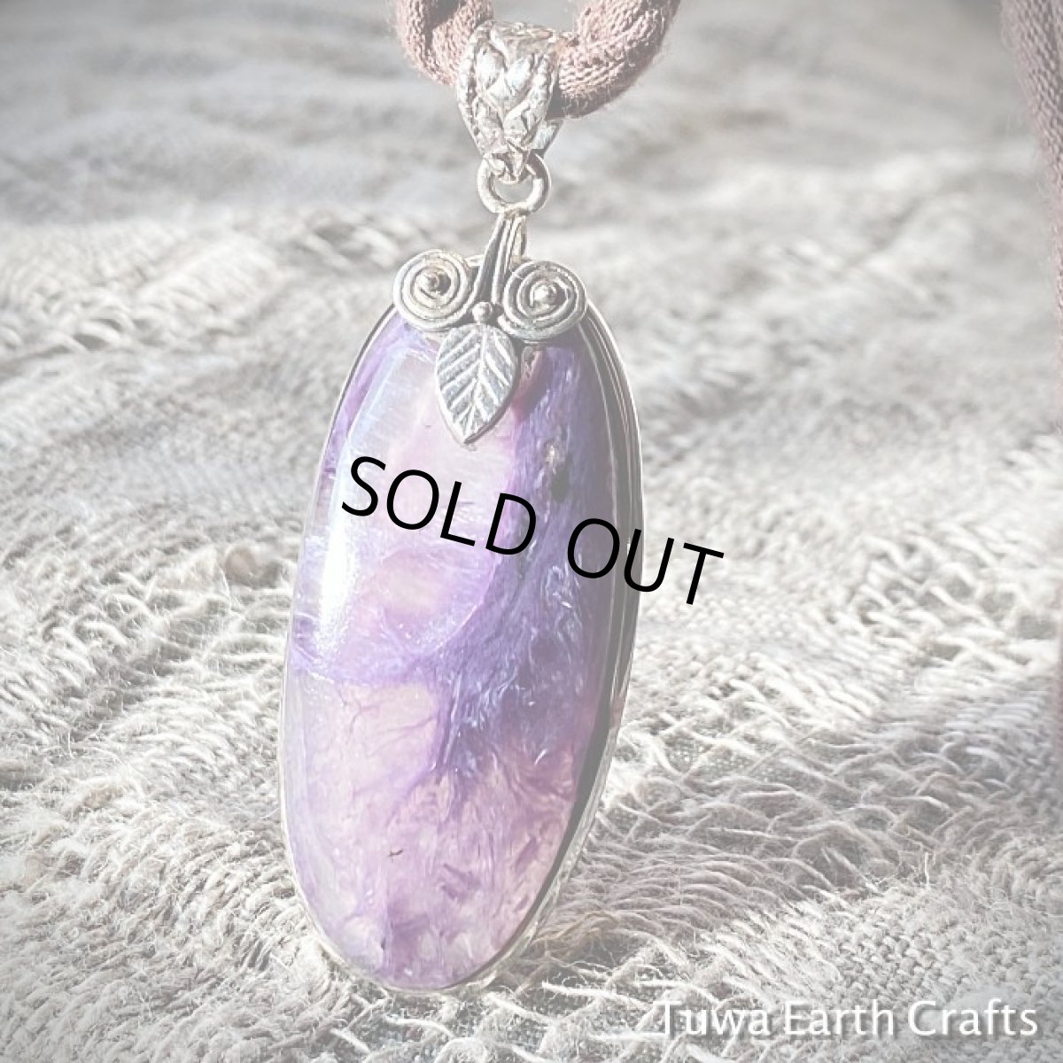 画像2: 石全長4.7cm大ぶり極上１点ものチャロアイトインクオーツ（エンジェルシリカ）　ペンダントトップ★スターリングシルバー★世界三大ヒーリングストーン (2)