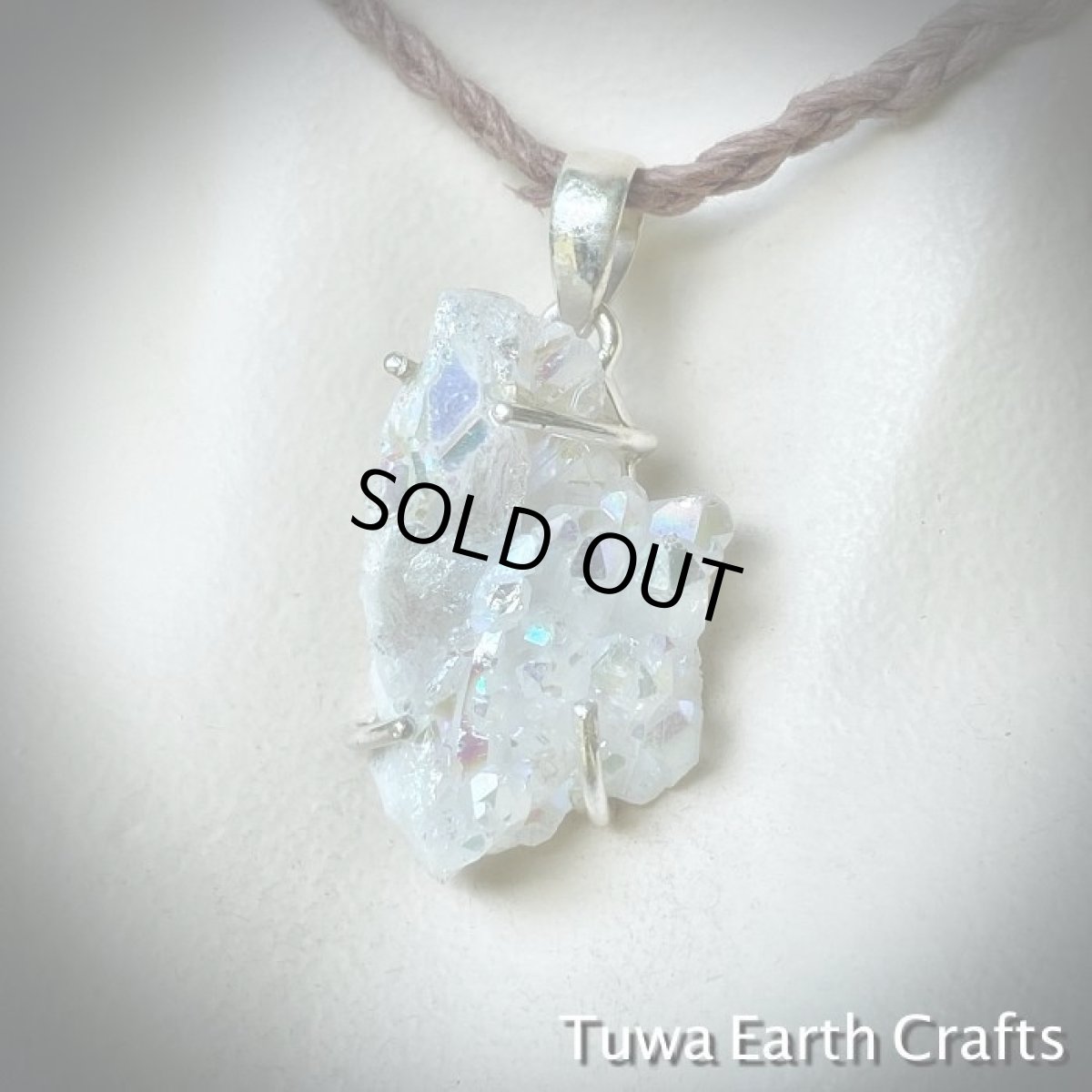 画像14: 1点もの　キラキラ高品質エンジェルオーラ原石ペンダントトップ*オーラ水晶クラスター*クリスタルヒーリングストーンお守りジュエリー 天然石パワーストーン (14)