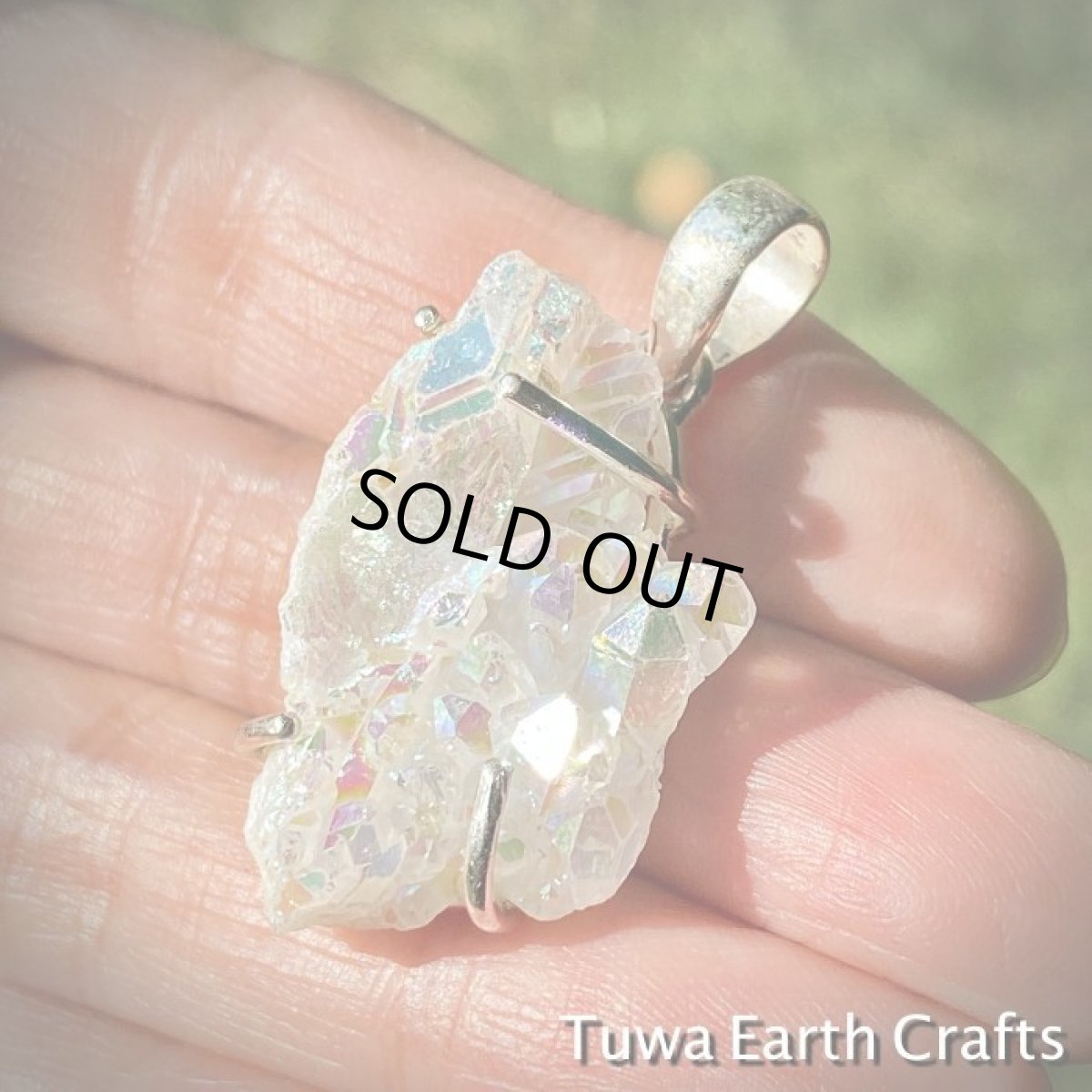 画像4: 1点もの　キラキラ高品質エンジェルオーラ原石ペンダントトップ*オーラ水晶クラスター*クリスタルヒーリングストーンお守りジュエリー 天然石パワーストーン (4)