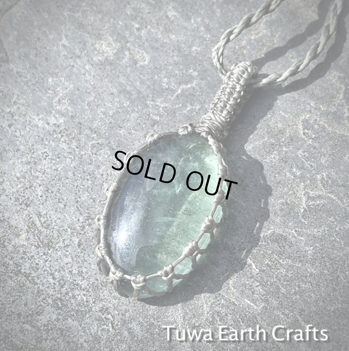 画像2: 【自由な発想を促す】１点物　グリーンフローライト　ペンダント・ネックレス★シンプル＆ナチュラル　マクラメ編み　受験お守り　天然石パワーストーン (2)