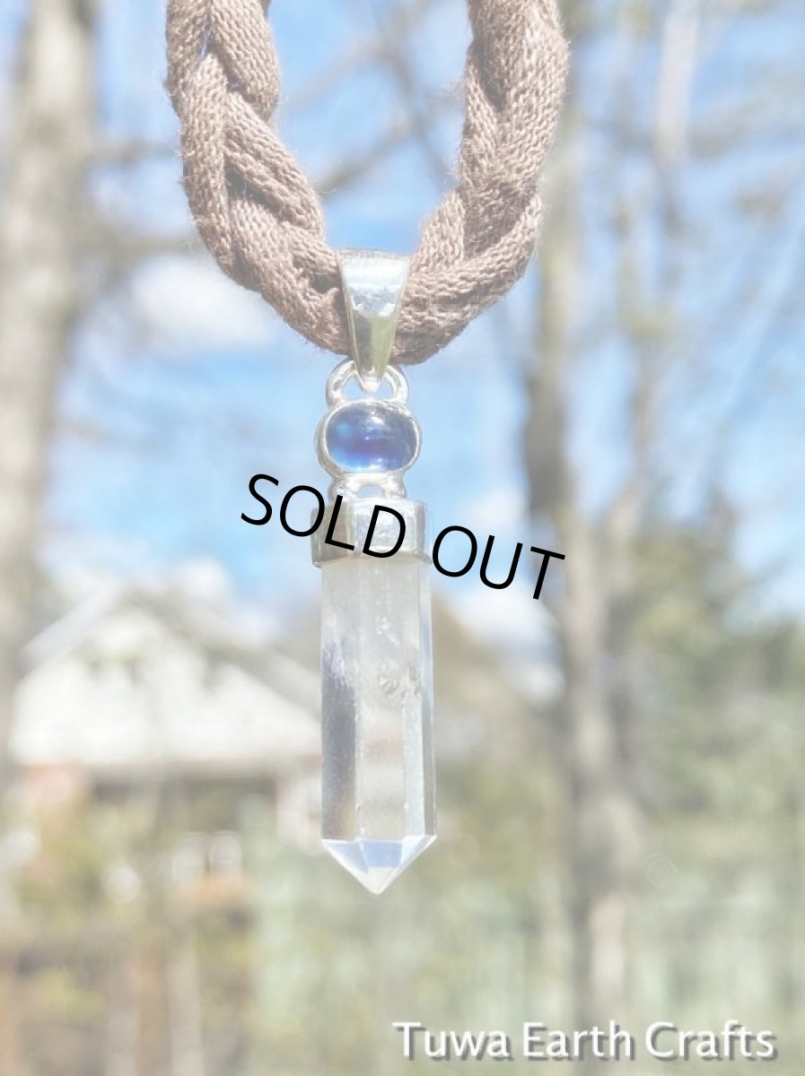 画像19: 【浄化・魔除け・お守り】1点物　高品質　天然水晶ポイント＆カイヤナイト 　ペンダントトップ★ハンドメイド　お守りジュエリー天然石ヒーリングアクセサリー　4月誕生石 (19)