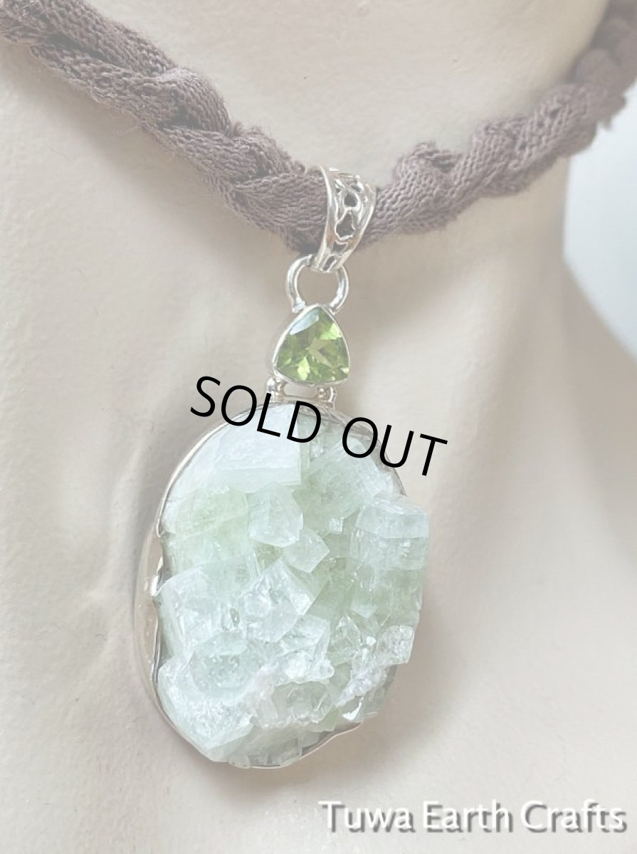 画像11: レア希少石　キラキラ大ぶり高品質グリーンアポフィライト原石＆ペリドット　ペンダントトップ★ヒーリングストーンスターリングシルバー★天然石パワーストーンお守りアクセサリー (11)