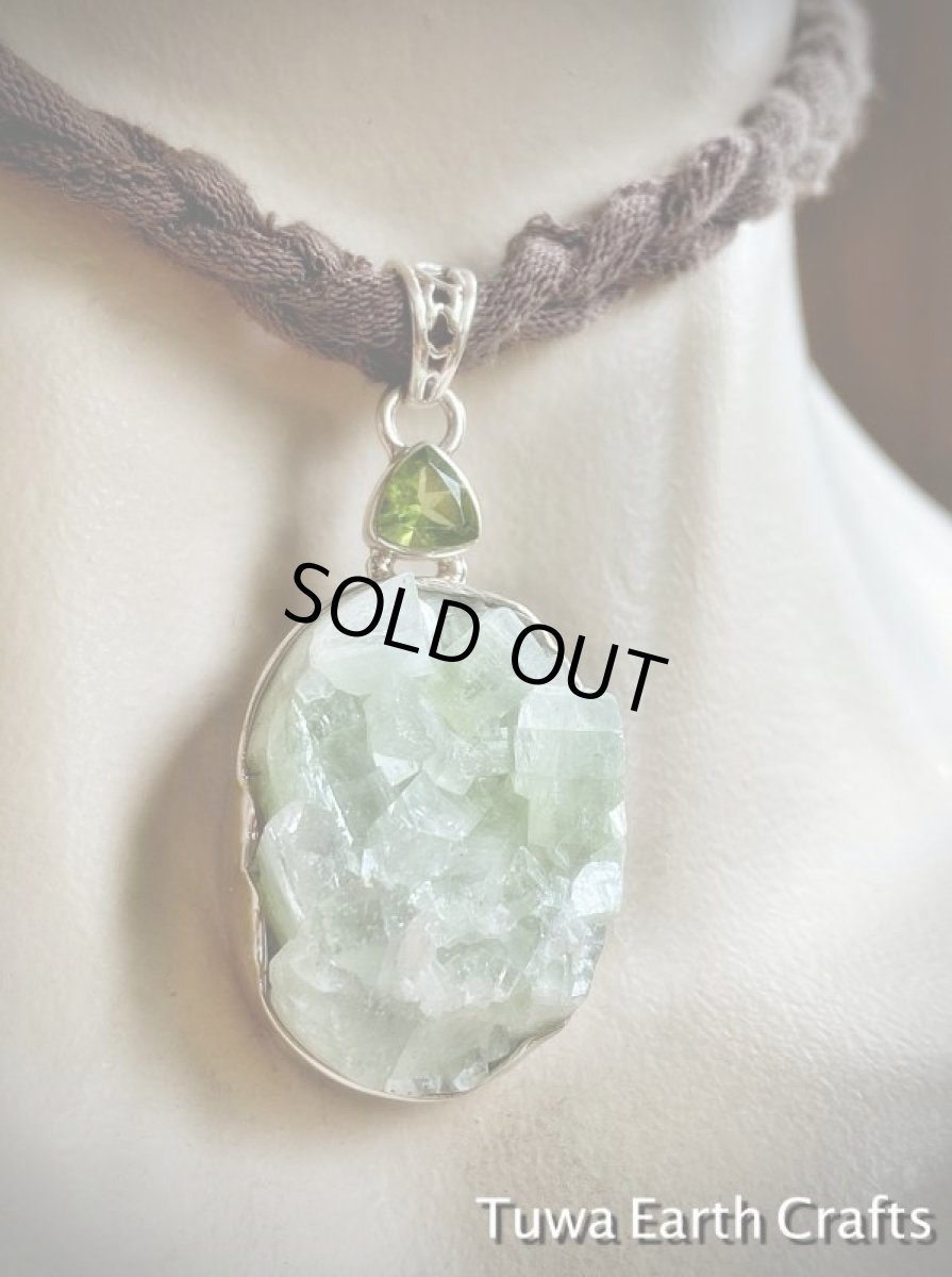 画像9: レア希少石　キラキラ大ぶり高品質グリーンアポフィライト原石＆ペリドット　ペンダントトップ★ヒーリングストーンスターリングシルバー★天然石パワーストーンお守りアクセサリー (9)