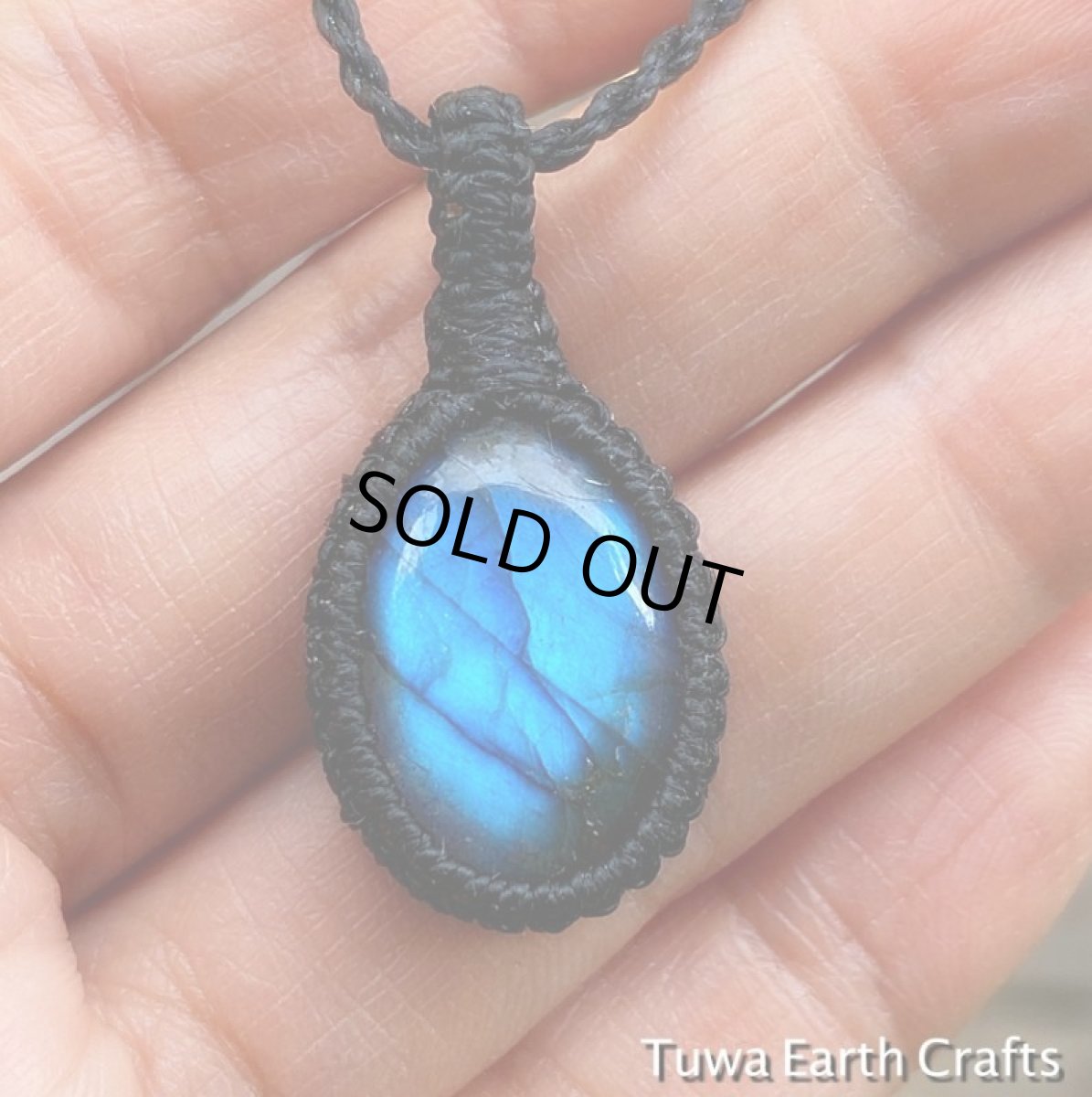 画像7: 神秘的ブルーシラー♪ 高品質ラブラドライト　ペンダント/ネックレス　1点物　黒紐　シンプル　マクラメ　天然石パワーストーンアクセサリー　ヒーリングお守りジュエリー (7)