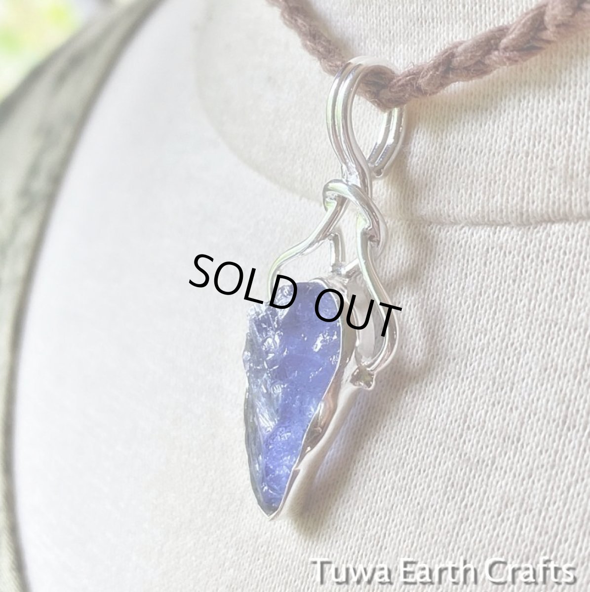 画像13: 【人生を良い方向へ導く】1点物 高品質タンザナイト原石ペンダントトップ　天然石パワーストーン　ジュエリー　ヒーリングストーン  お守りアクセサリー (13)