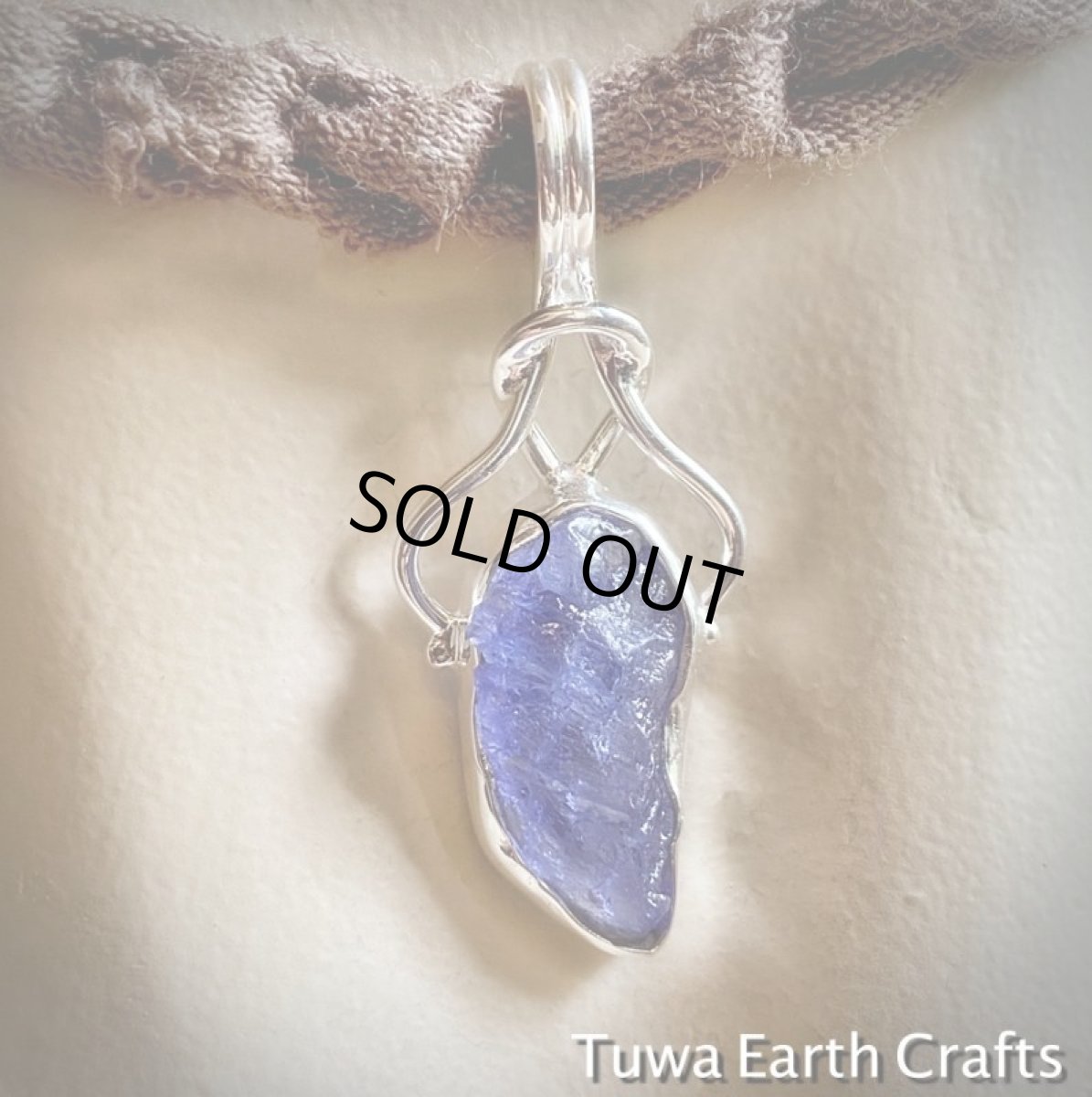 画像8: 【人生を良い方向へ導く】1点物 高品質タンザナイト原石ペンダントトップ　天然石パワーストーン　ジュエリー　ヒーリングストーン  お守りアクセサリー (8)