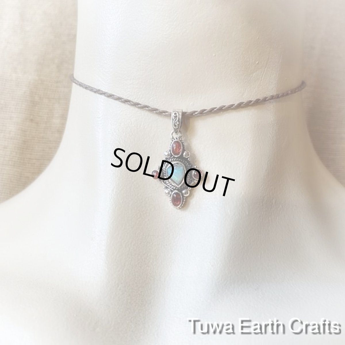 画像11: １点物 高品質エチオピア産オパール原石＆ガーネット ペンダントトップ＊天然石パワーストーンお守りアクセサリー　ヒーリングジュエリー (11)